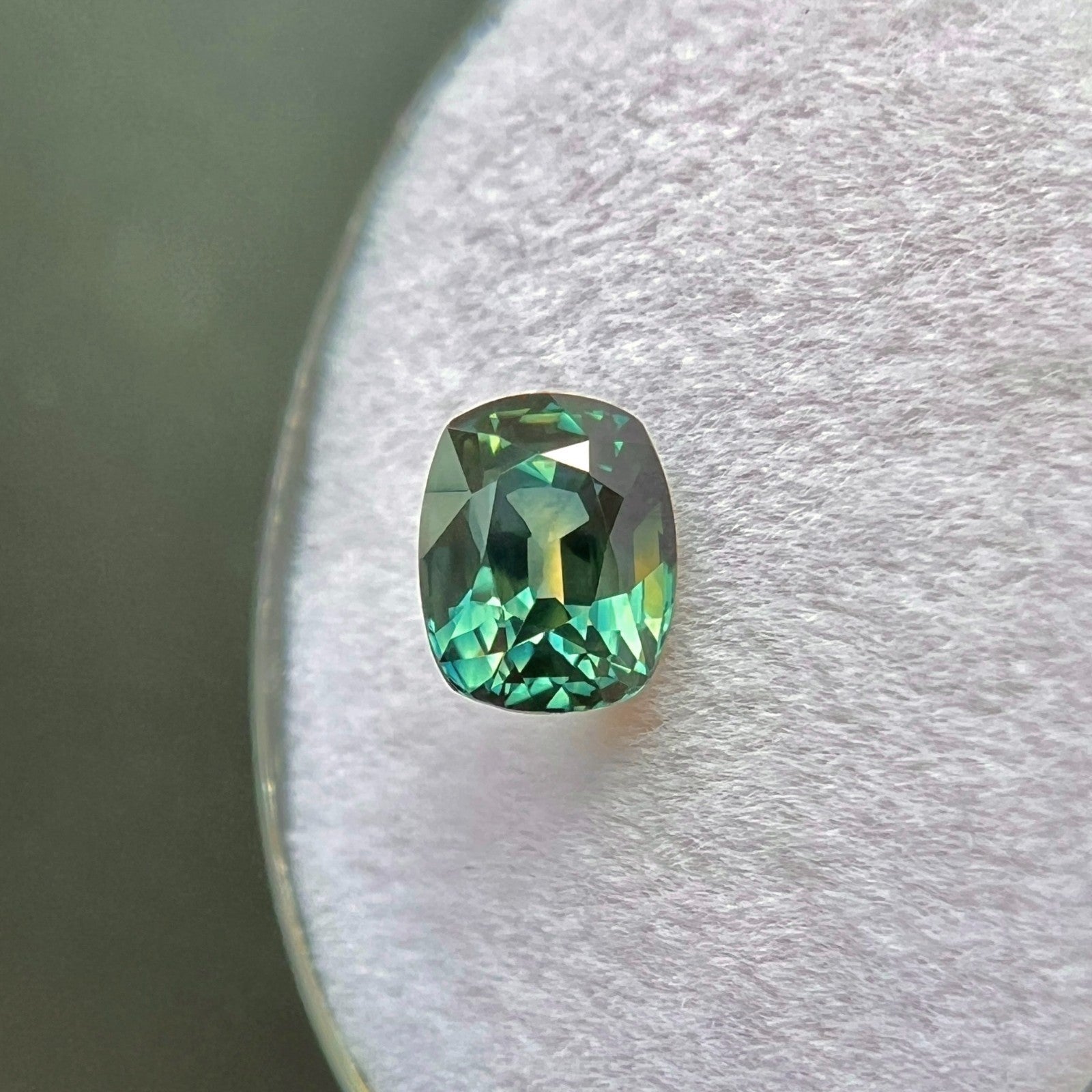 GIA Certified 1.13ct Bi Colour Green Blue UNTREATED Sapphire Cushion Cut Gem — view 3