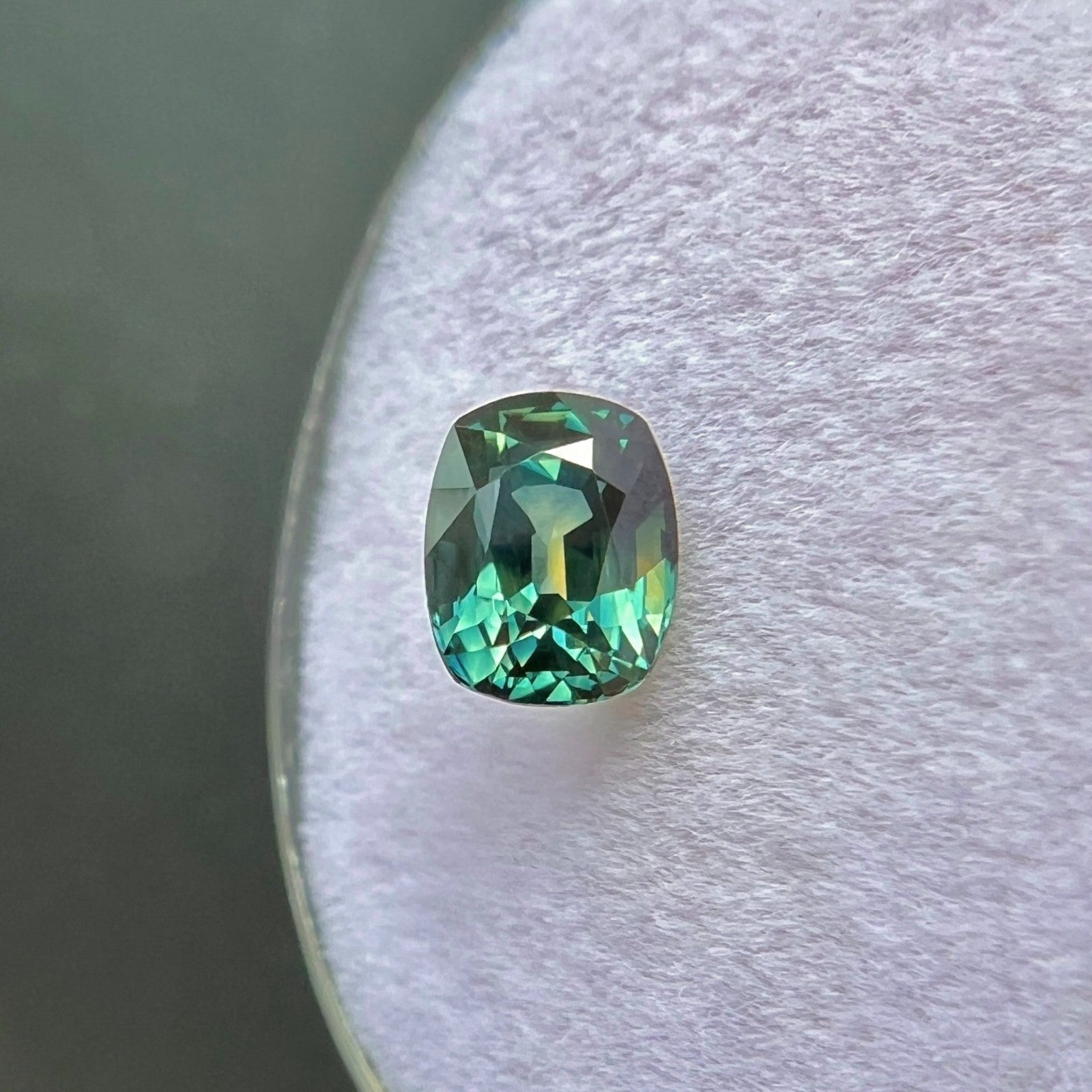 GIA Certified 1.13ct Bi Colour Green Blue UNTREATED Sapphire Cushion Cut Gem — view 5