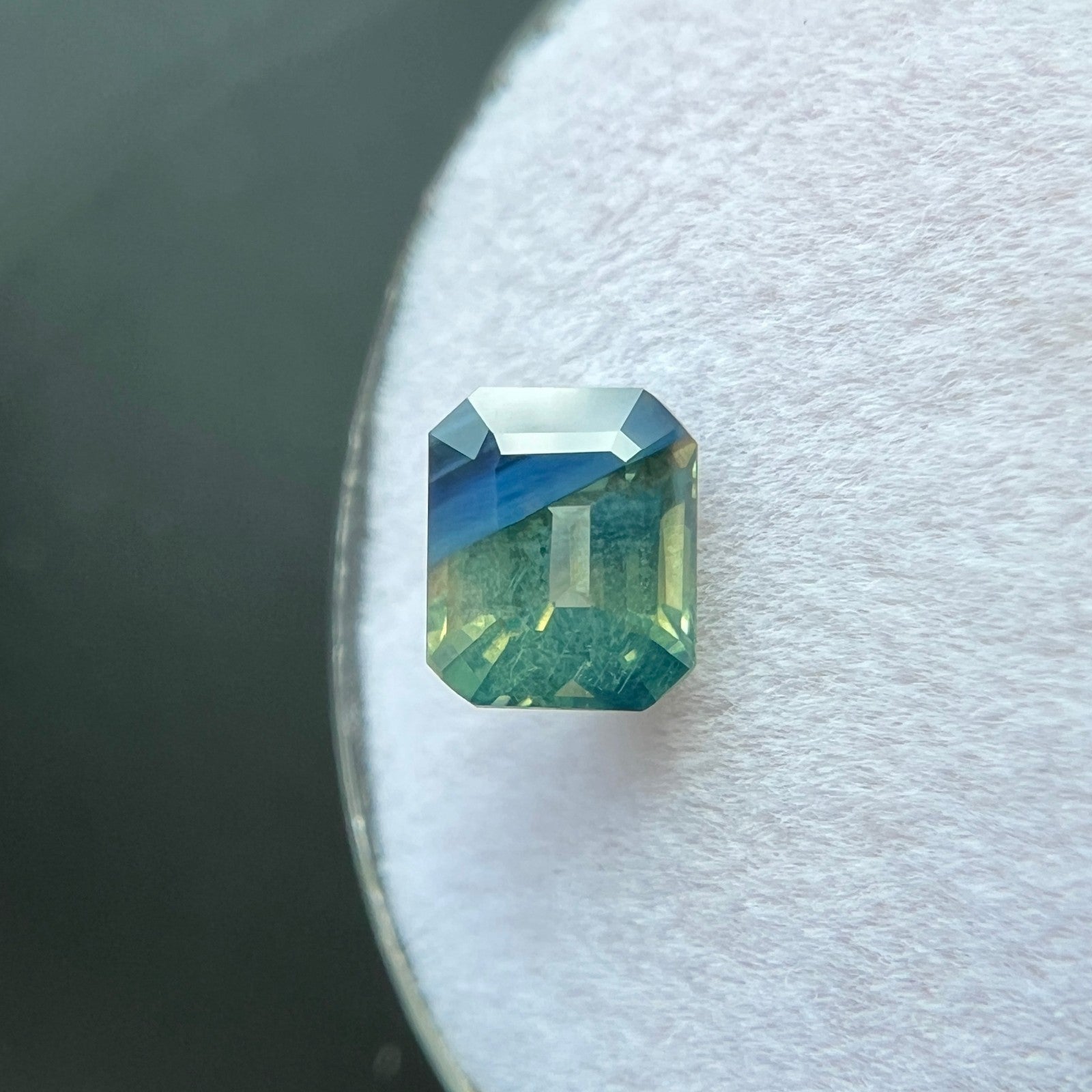 GIA CERTIFIED Untreated 1.46ct Blue Green PARTI Colour Sapphire Octagon Cut Gem — view 5