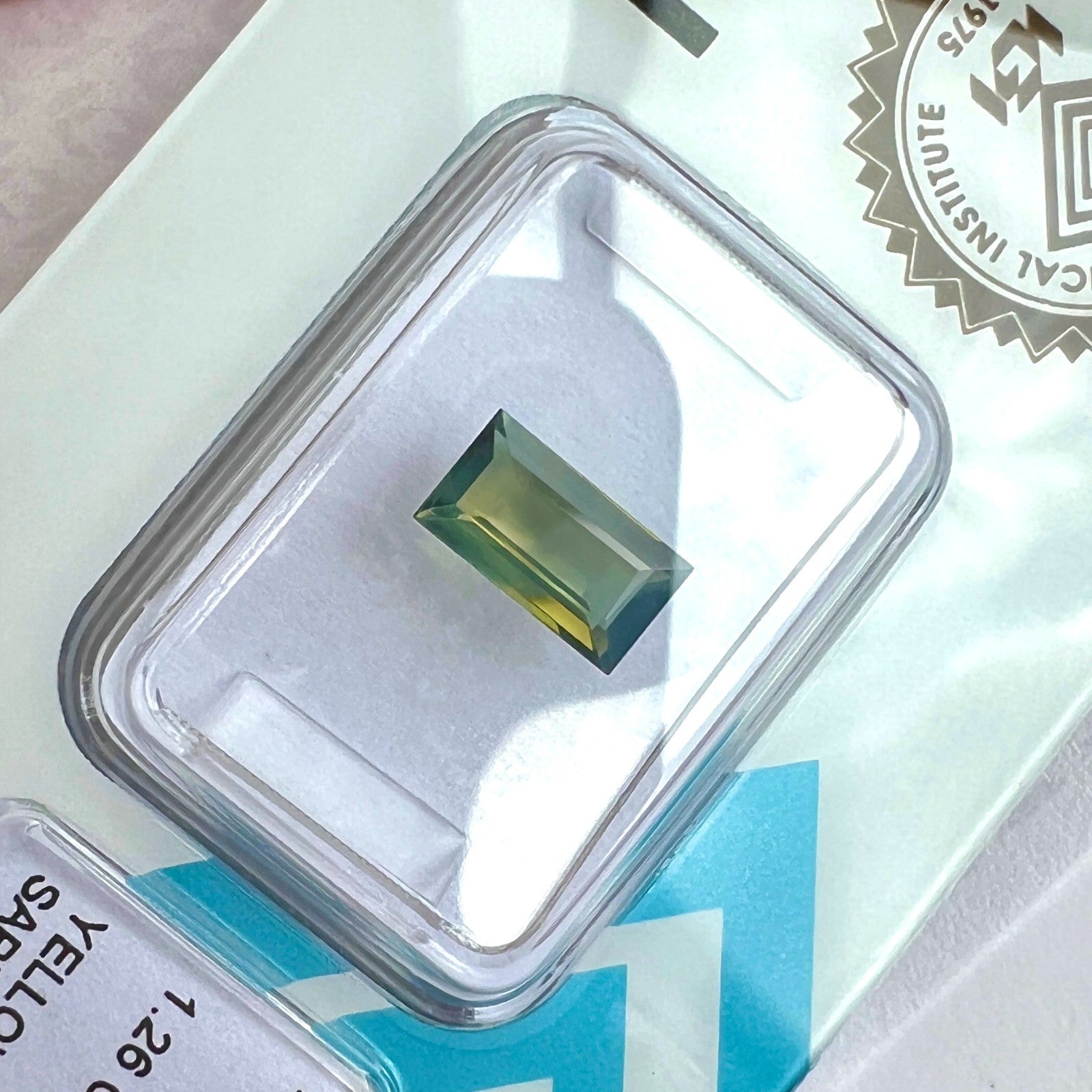 IGI CERTIFIED 1.26ct UNTREATED Deep Blue Yellow Sapphire AUSTRALIAN Baguette Cut — view 4