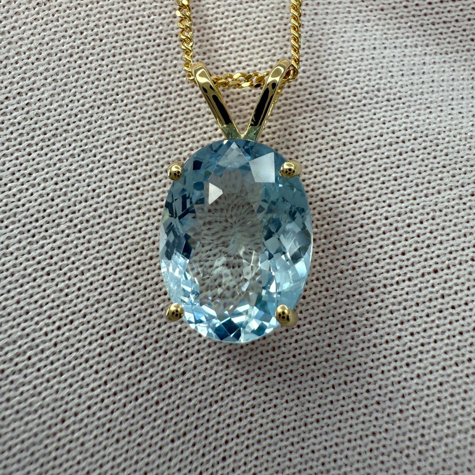 3.36ct Vivid Blue Aquamarine Oval Cut 18k Yellow Gold Solitaire Pendant Necklace — view 2
