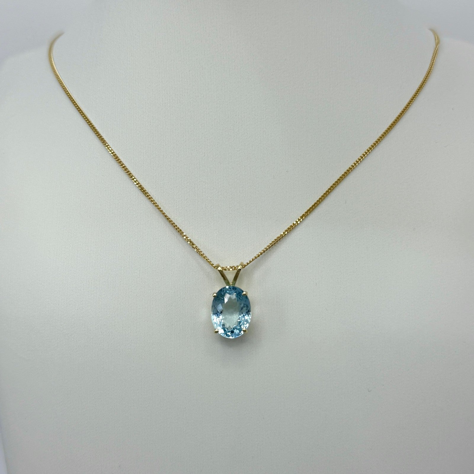 3.36ct Vivid Blue Aquamarine Oval Cut 18k Yellow Gold Solitaire Pendant Necklace — view 3