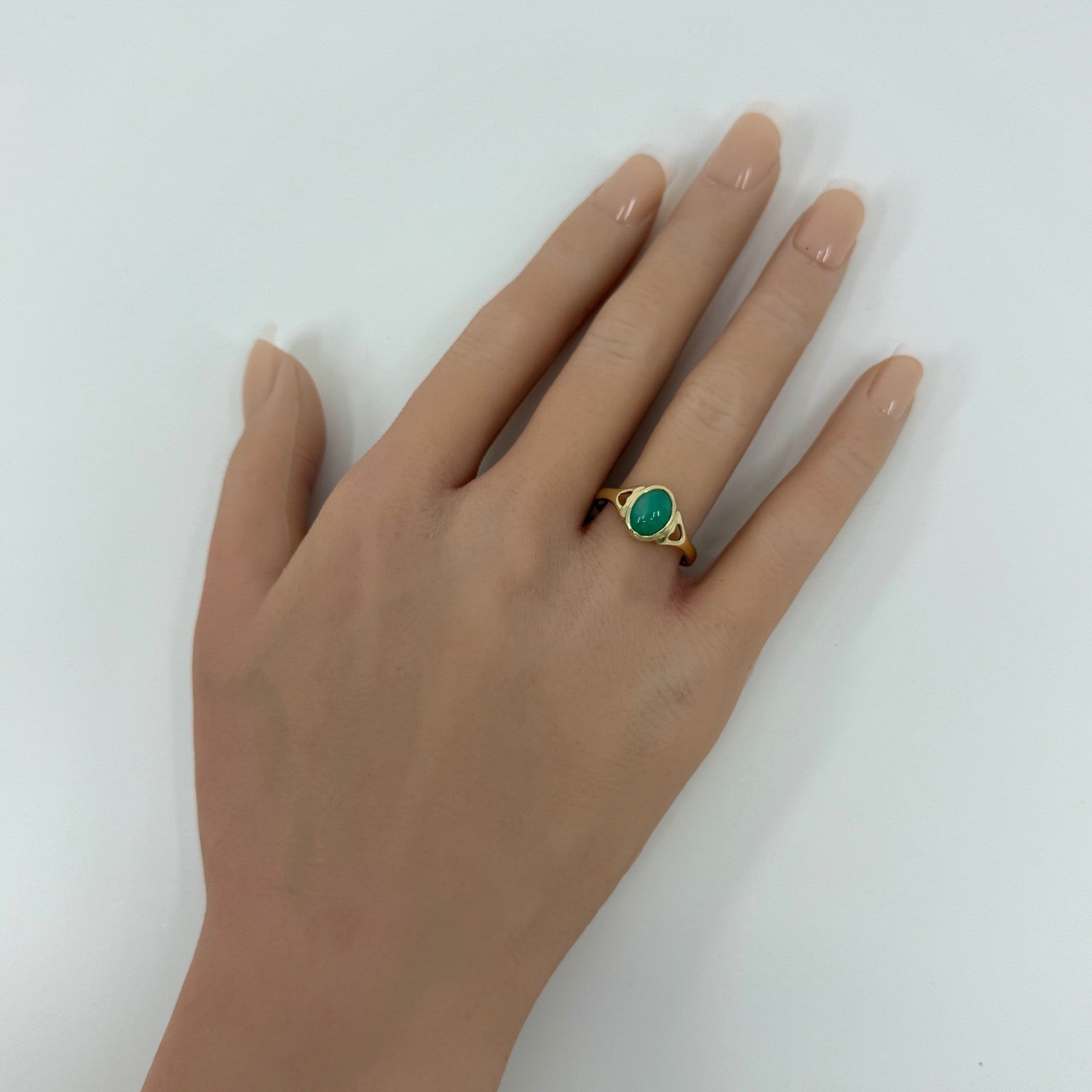 GIA Certified Jadeite A Grade Jade Green Oval 9k Yellow Gold Signet Ring — view 4