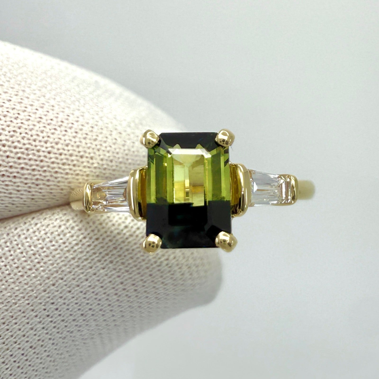 1.41ct GIA Certified Bi Colour Sapphire Diamond 18k Yellow Gold Three Stone Ring — view 4