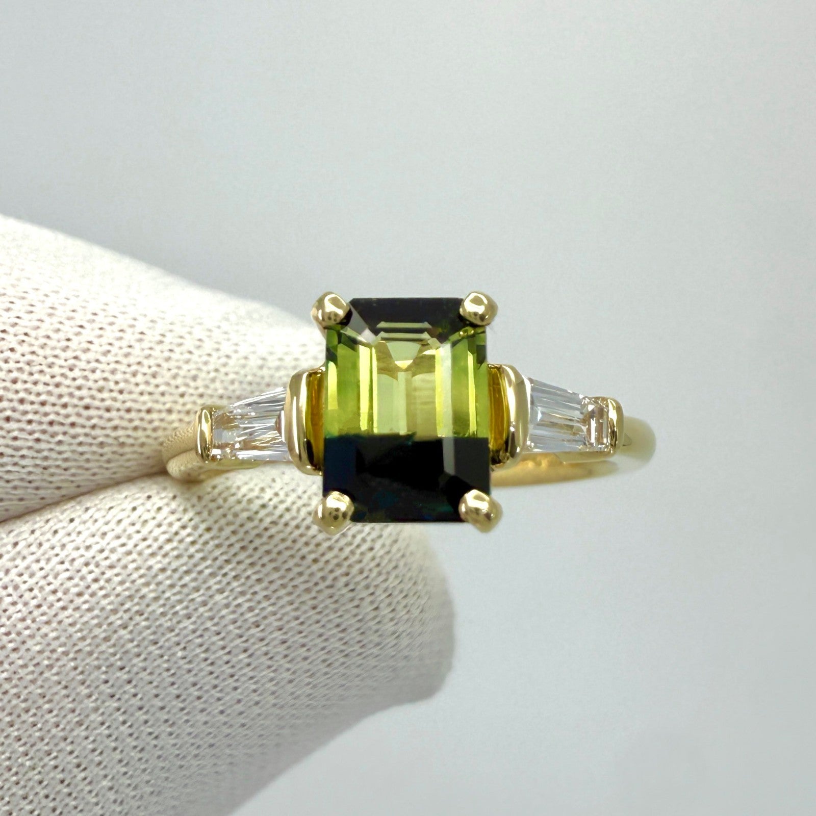 1.41ct GIA Certified Bi Colour Sapphire Diamond 18k Yellow Gold Three Stone Ring — view 5