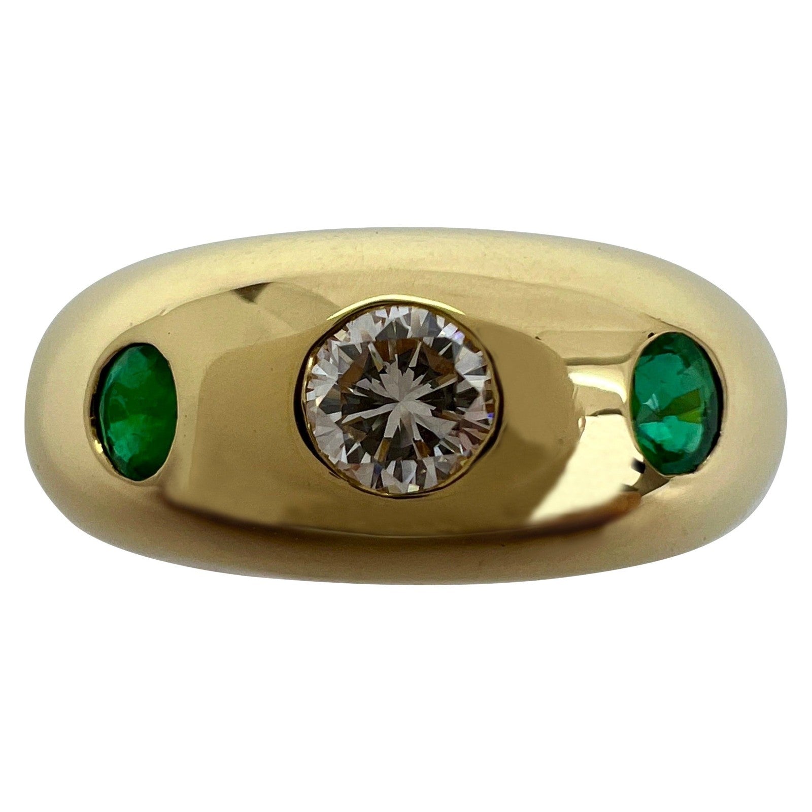 Vintage Cartier Diamond & Emerald 18k Yellow Gold Three Stone Dome Daphne Ring