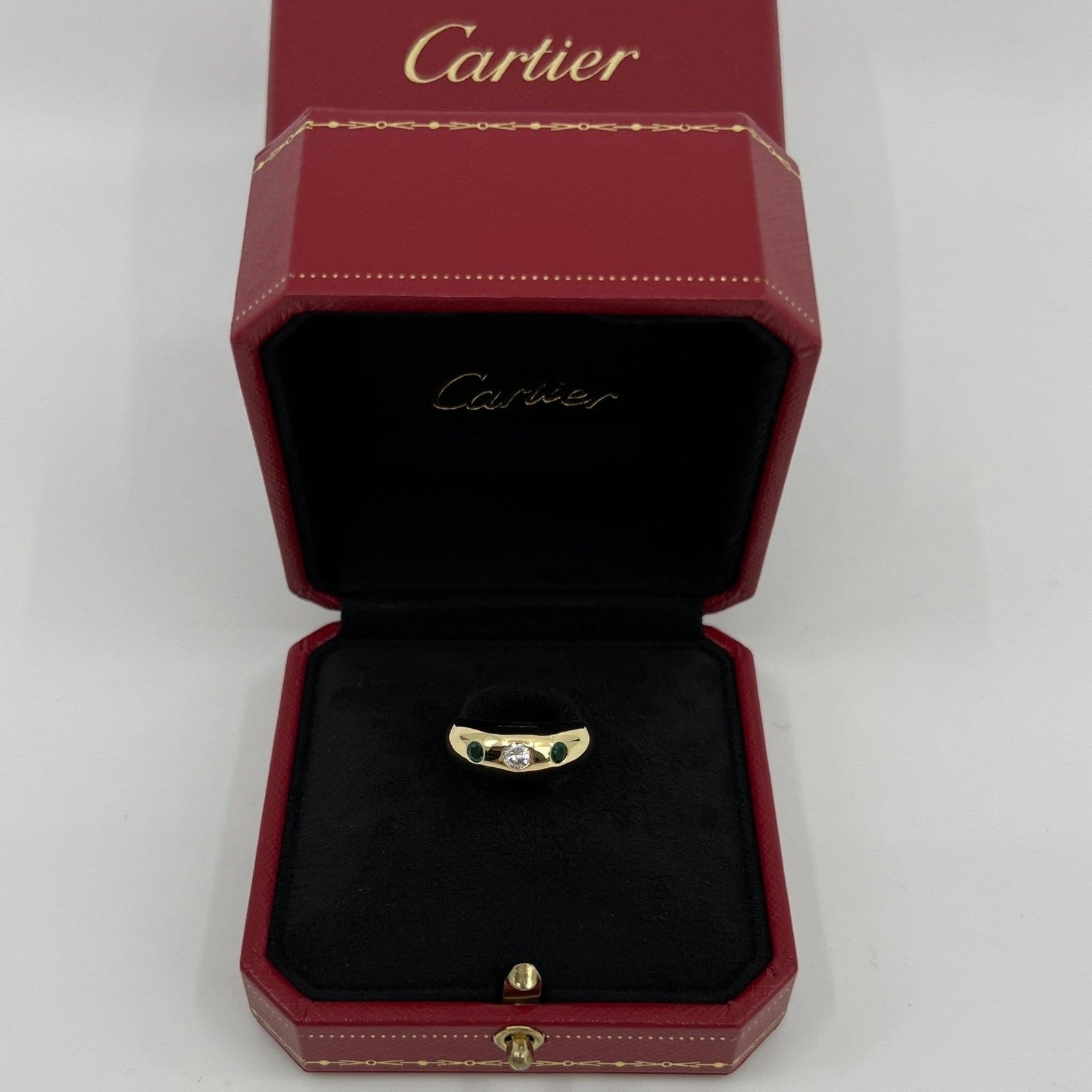 Vintage Cartier Diamond & Emerald 18k Yellow Gold Three Stone Dome Daphne Ring — view 3
