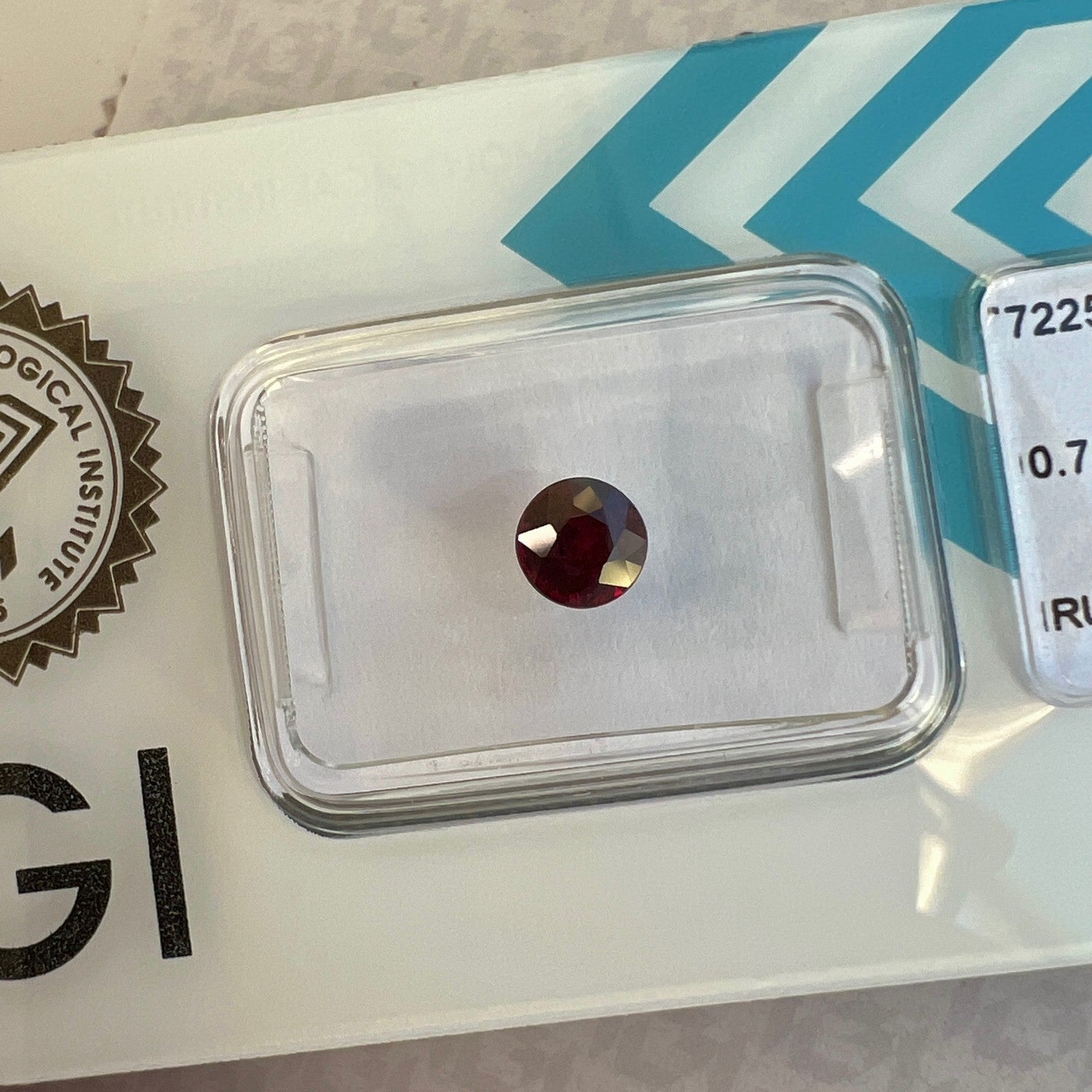 IGI CERTIFIED 0.70ct Untreated Deep Purple Red Ruby Round Cut RARE Gem 5mm — view 3