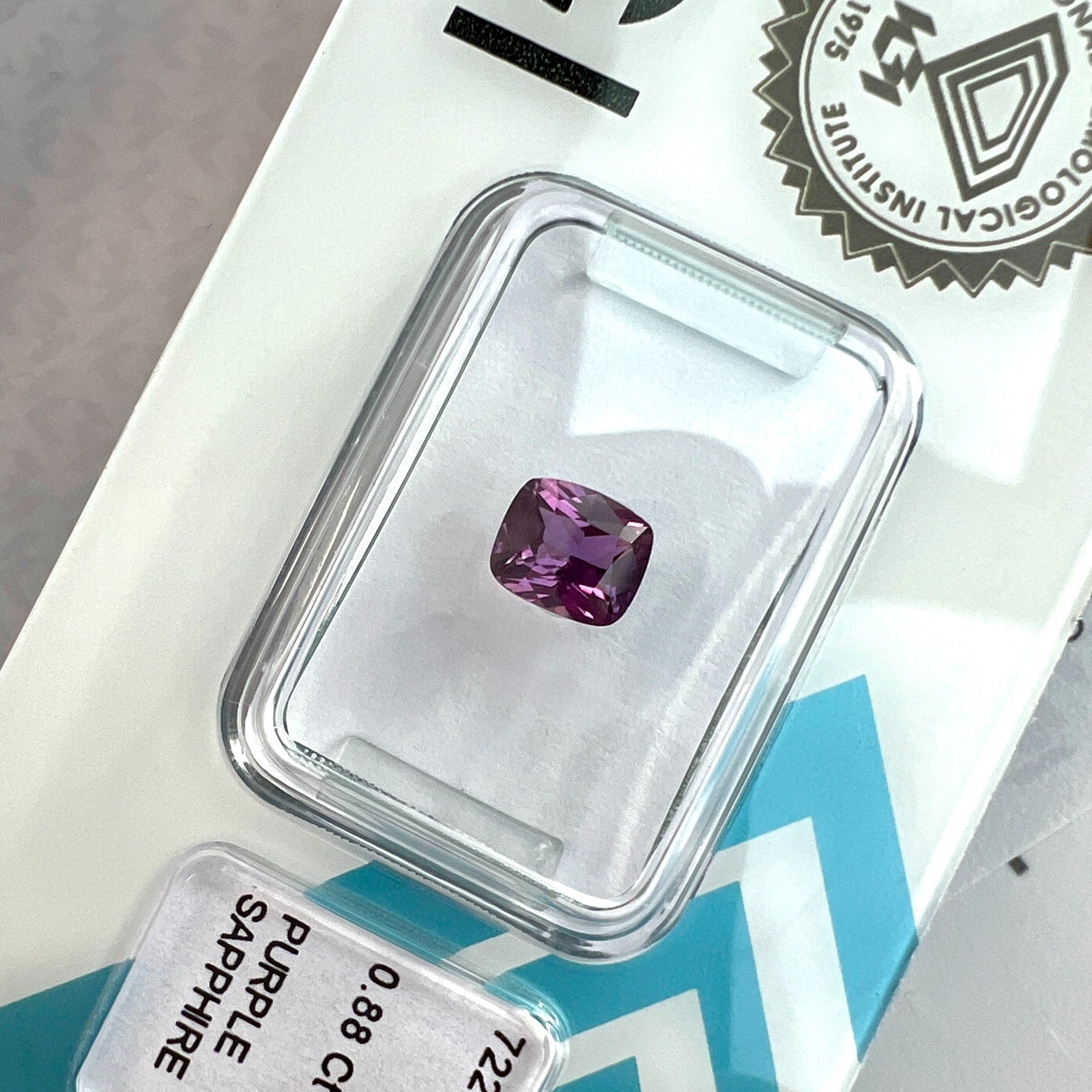 IGI CERTIFIED Deep Pink Purple Sapphire UNTREATED 0.88ct  Cushion Cut RARE Gem — view 5