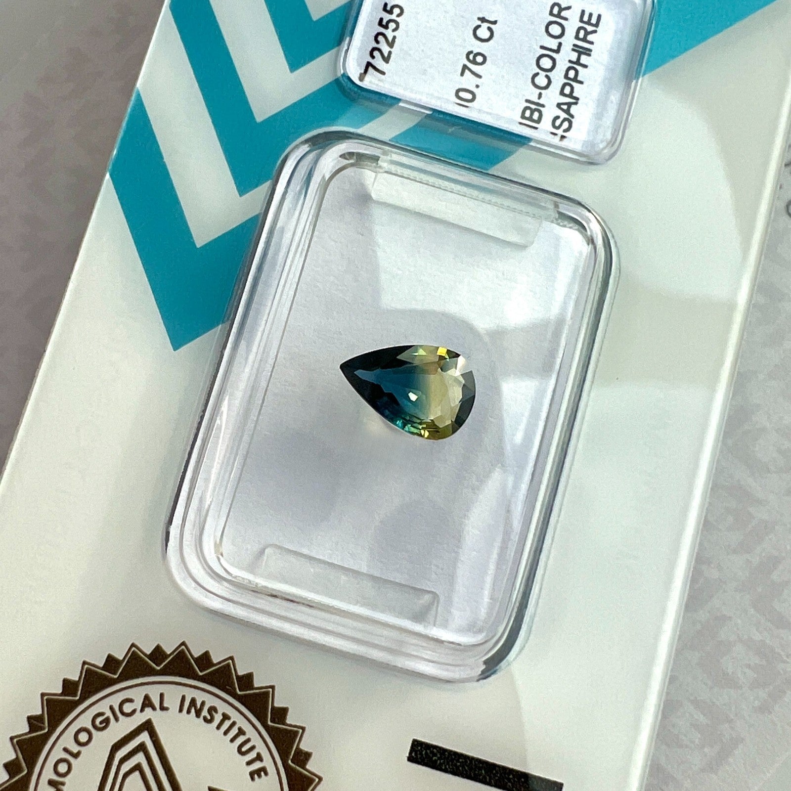 Unique IGI CERTIFIED Bi Colour Blue Yellow 0.76ct AUSTRALIAN Sapphire UNTREATED — view 4