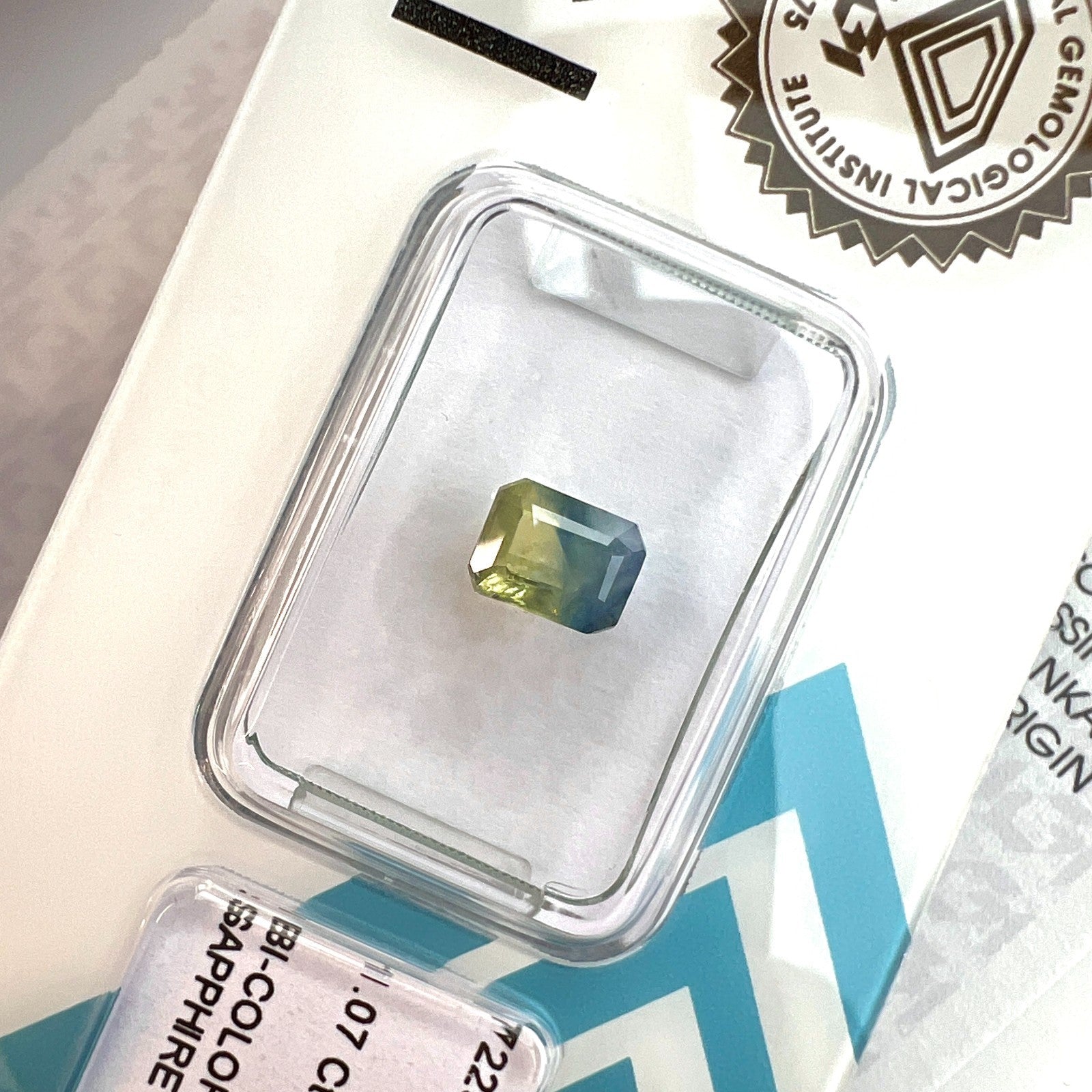 NATURAL 1.07ct IGI CERTIFIED Bi Colour Blue Yellow CEYLON Sapphire UNHEATED Gem — view 4