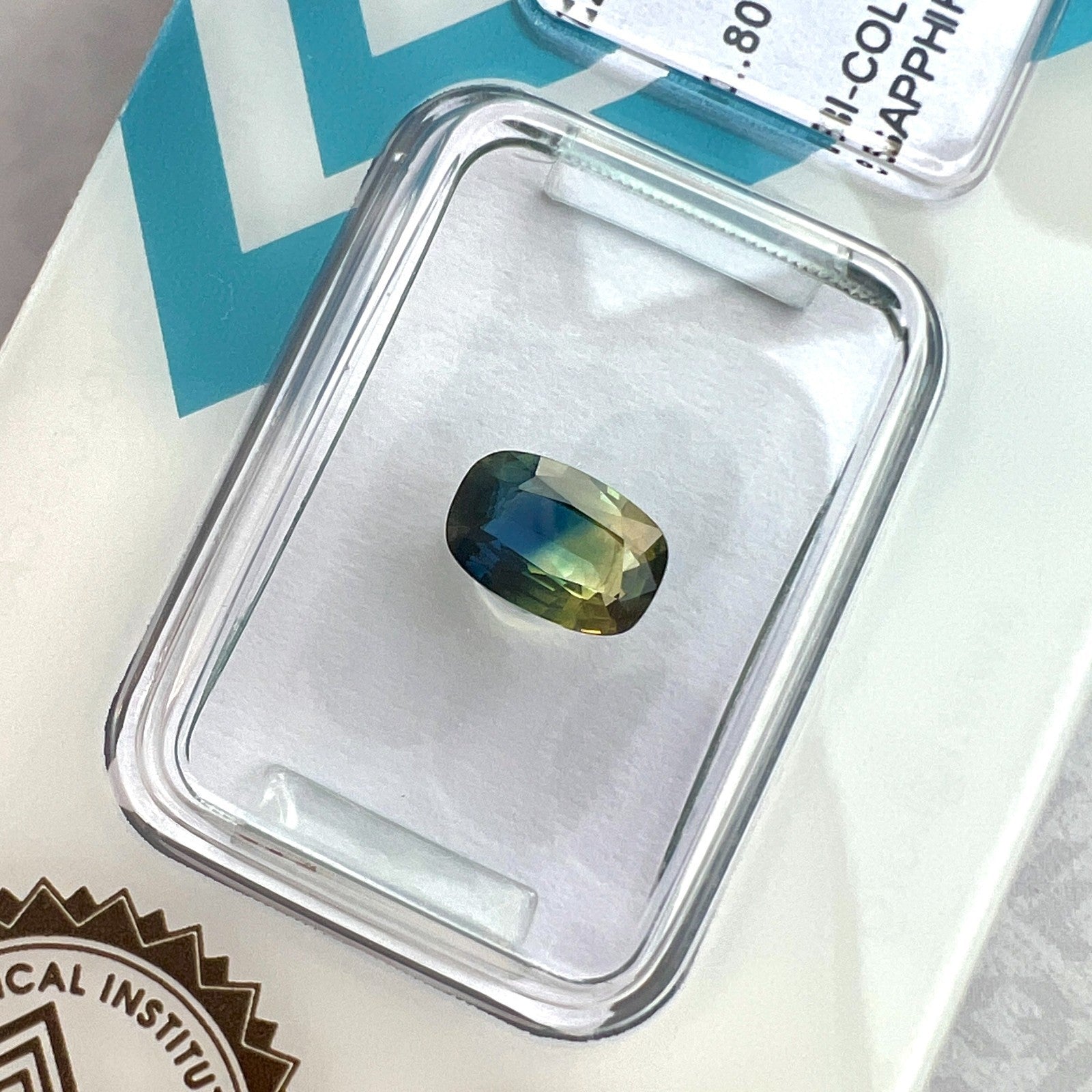 Unique IGI CERTIFIED Bi Colour Blue Yellow AUSTRALIAN Sapphire 0.80ct Cushion — view 5