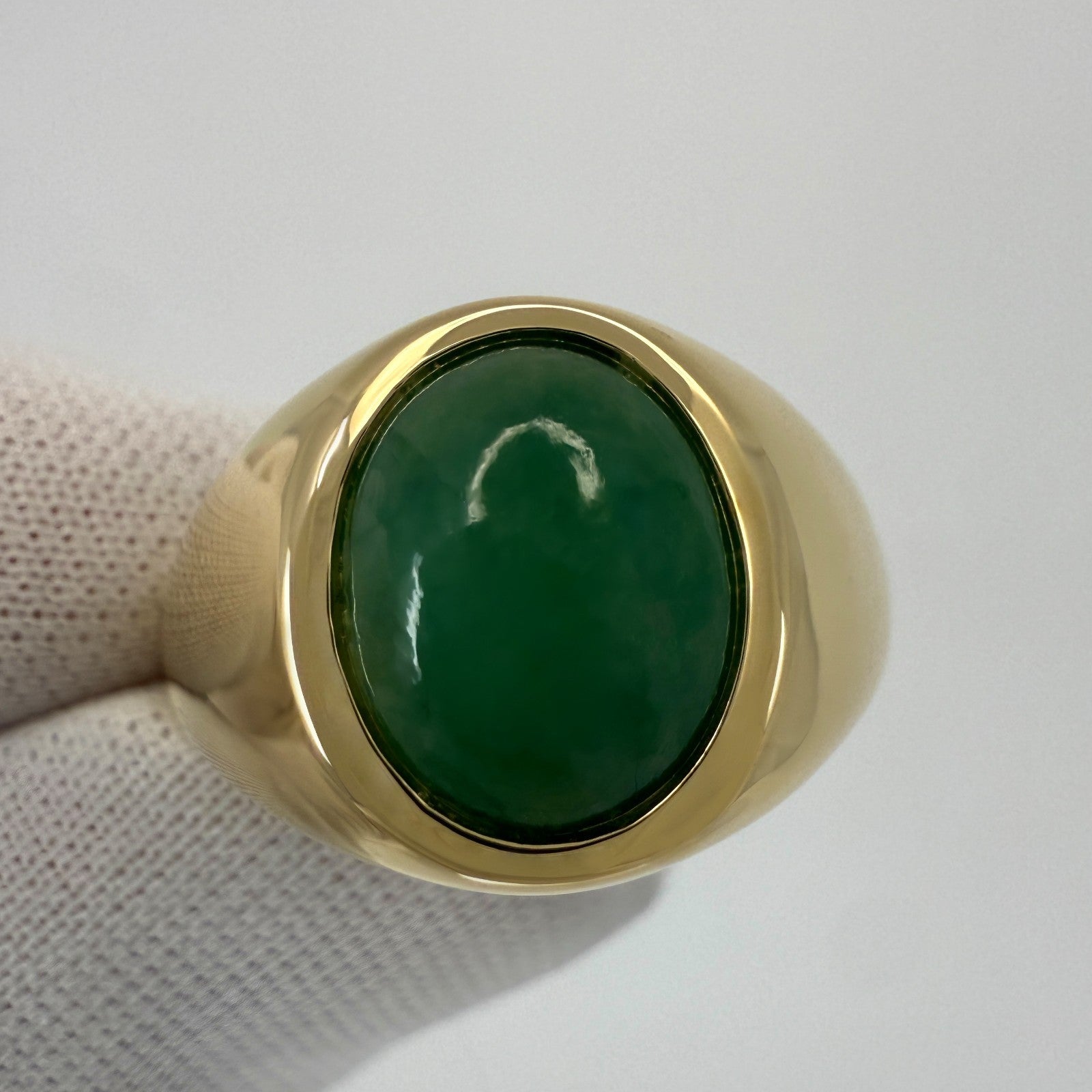 GIA Certified 3.30ct Jadeite A Grade Jade Green Oval 18k Yellow Gold Signet Ring — view 3