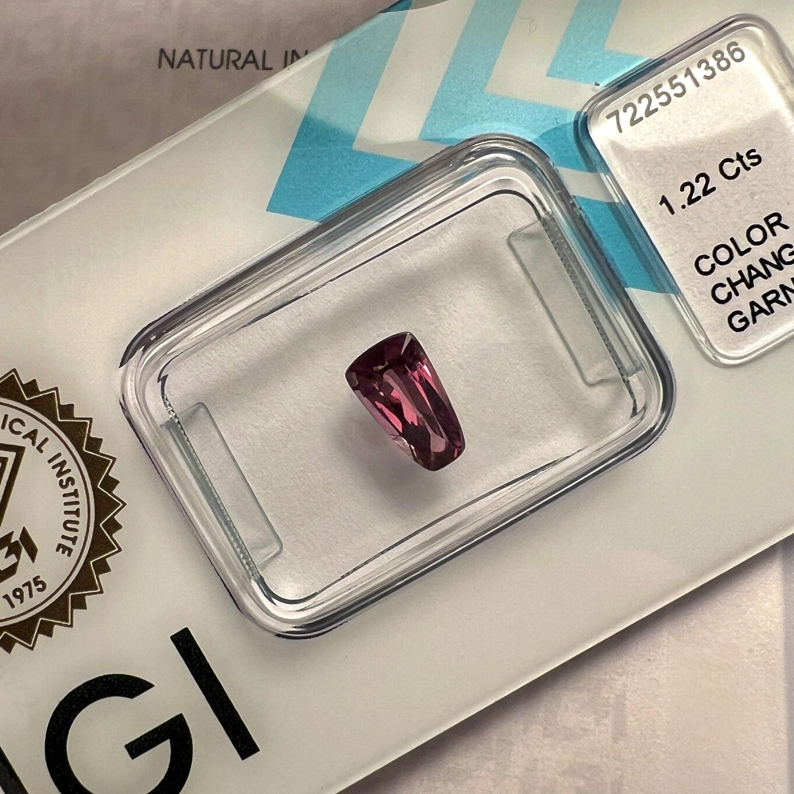 IGI CERTIFIED 1.22ct RARE Colour Change Garnet Purple Pink Brown Trapeze Cut Gem — view 2