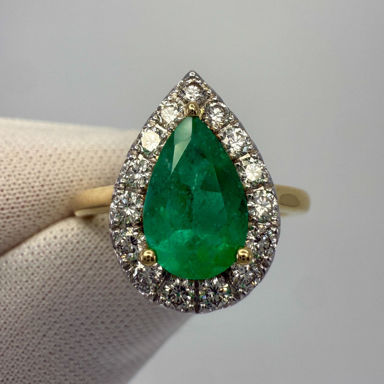 2.24ct GIA Certified Colombian Emerald & Diamond 18k Yellow White Gold Halo Ring — view 3