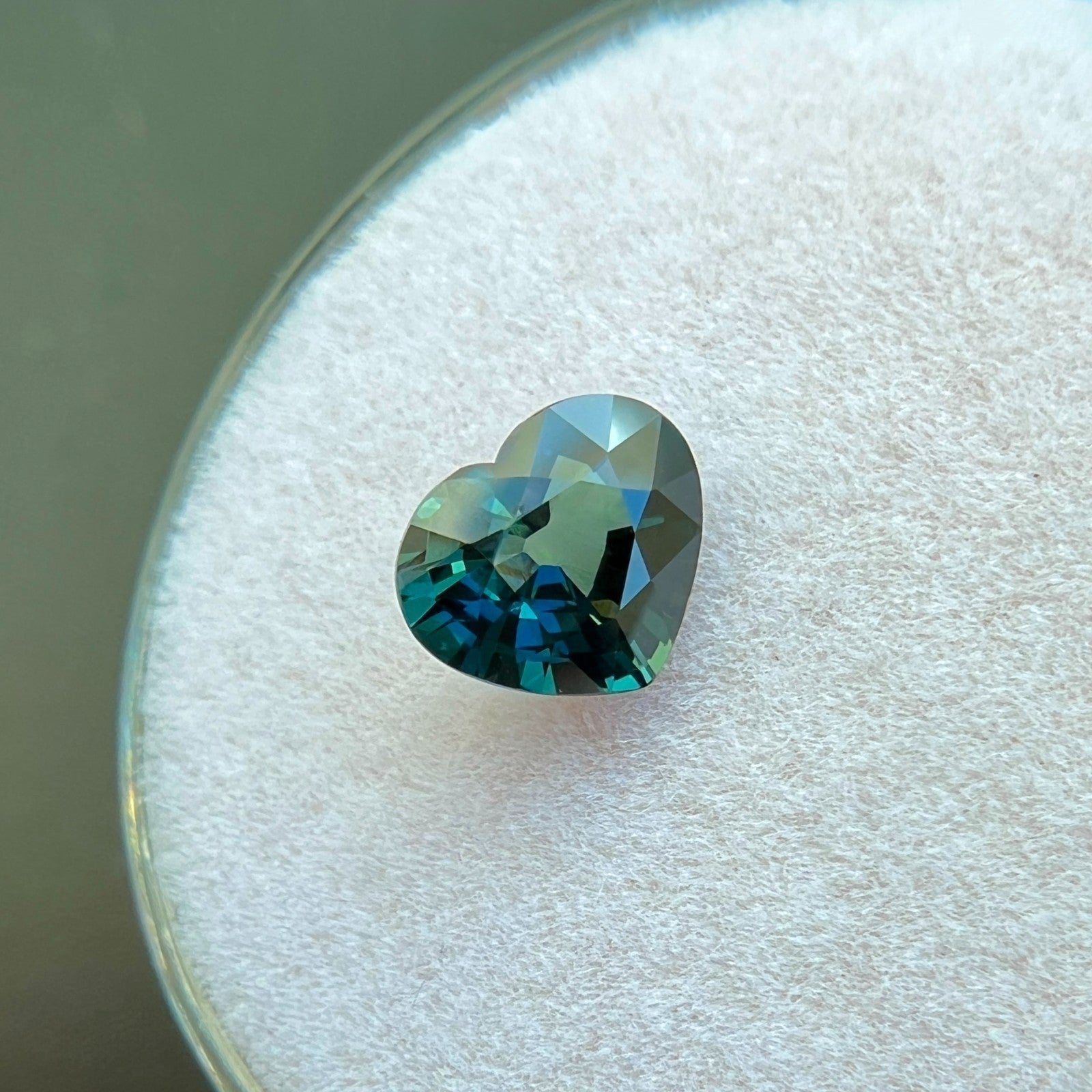 GIA CERTIFIED 1.07ct Deep Green Blue Sapphire UNTREATED Heart Cut Unique Gem — view 5