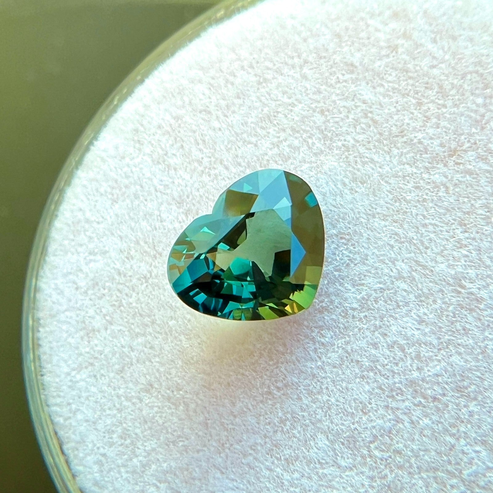 GIA CERTIFIED 1.08ct UNTREATED Green Blue Sapphire Unheated Heart Cut Gemstone — view 4
