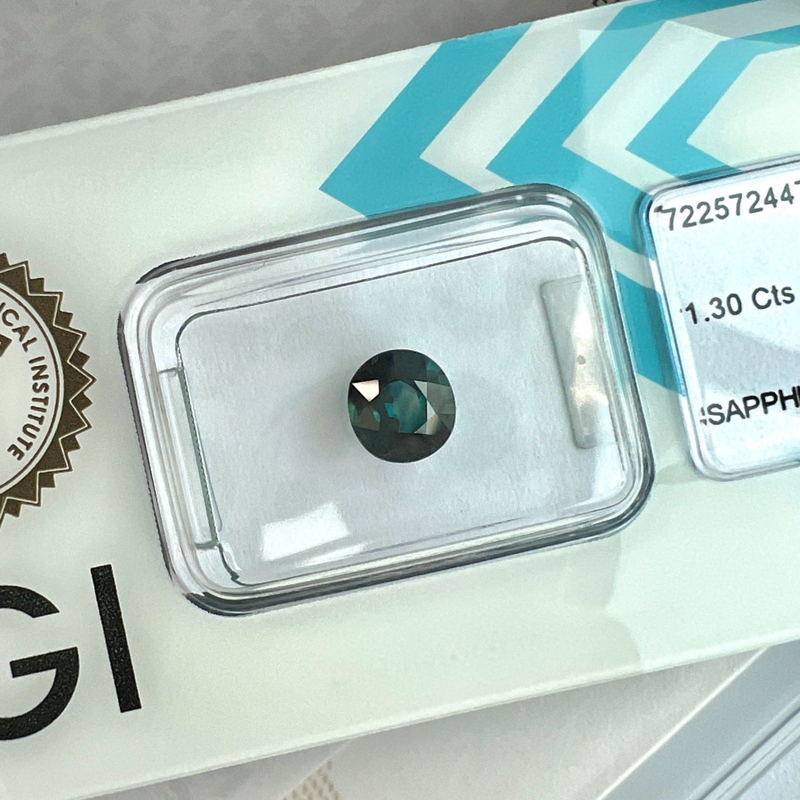 IGI CERTIFIED 1.30ct Untreated THAILAND Deep Green Blue Sapphire NO HEAT Oval — view 3