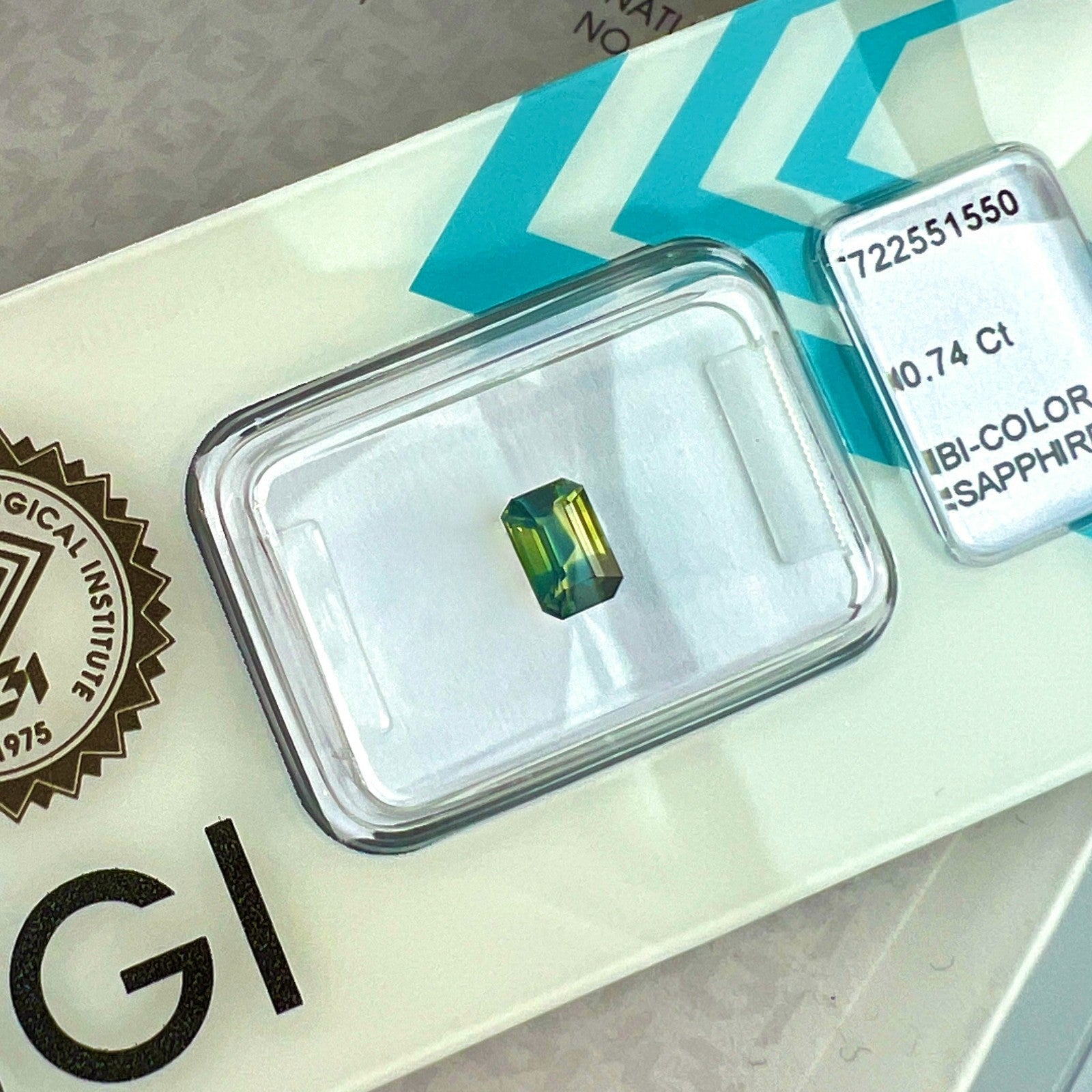 Unique IGI CERTIFIED Bi Colour Blue Yellow AUSTRALIA Sapphire 0.74ct UNHEATED — view 3