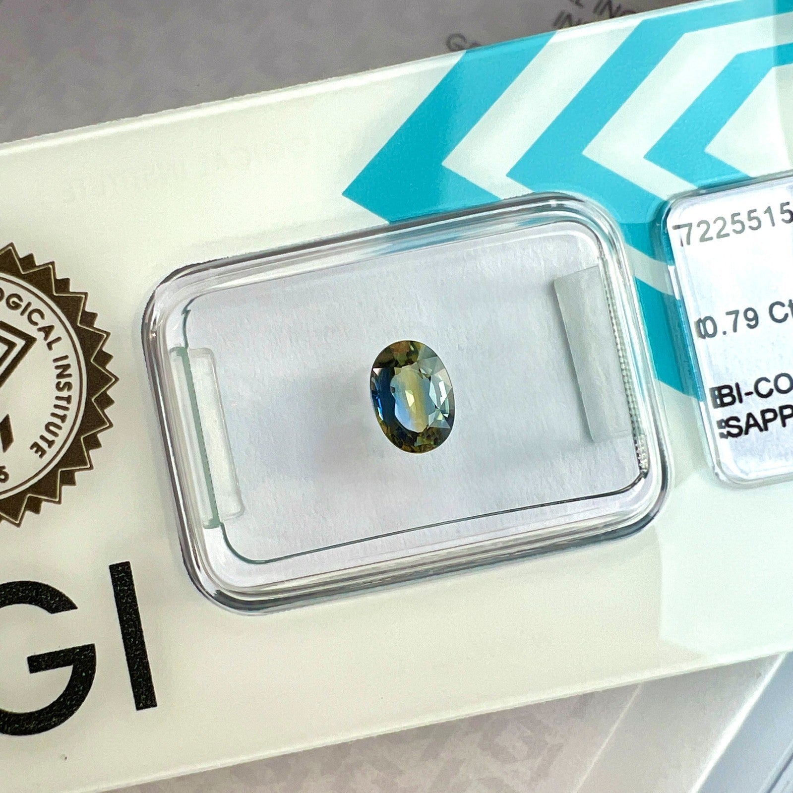 IGI CERTIFIED Bi Colour Blue Yellow NATURAL Sapphire 0.79ct Oval Cut Gemstone