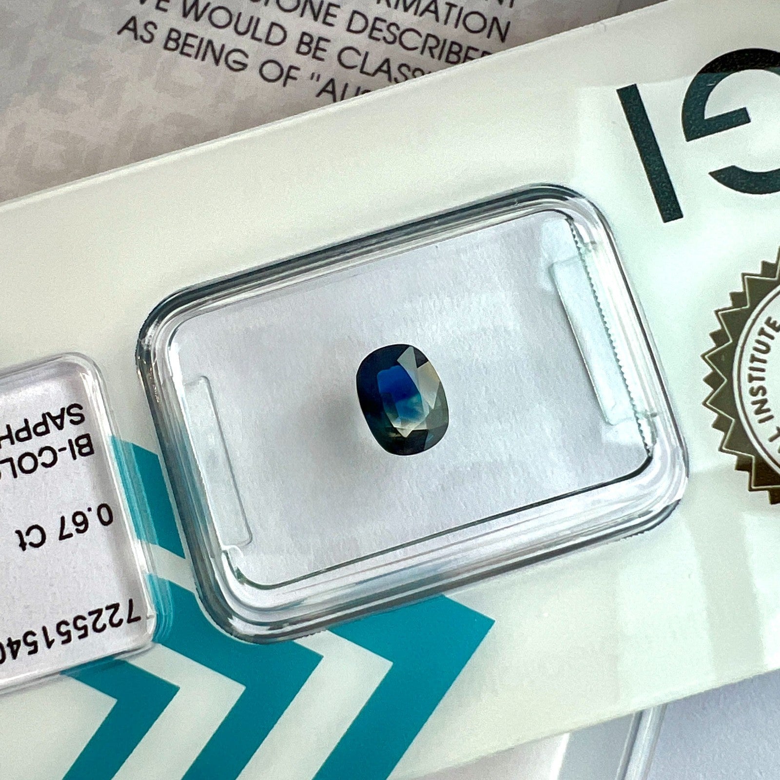 IGI CERTIFIED Bi Colour AUSTRALIA Blue Yellow Sapphire 0.67ct Oval Cut UNHEATED — view 5