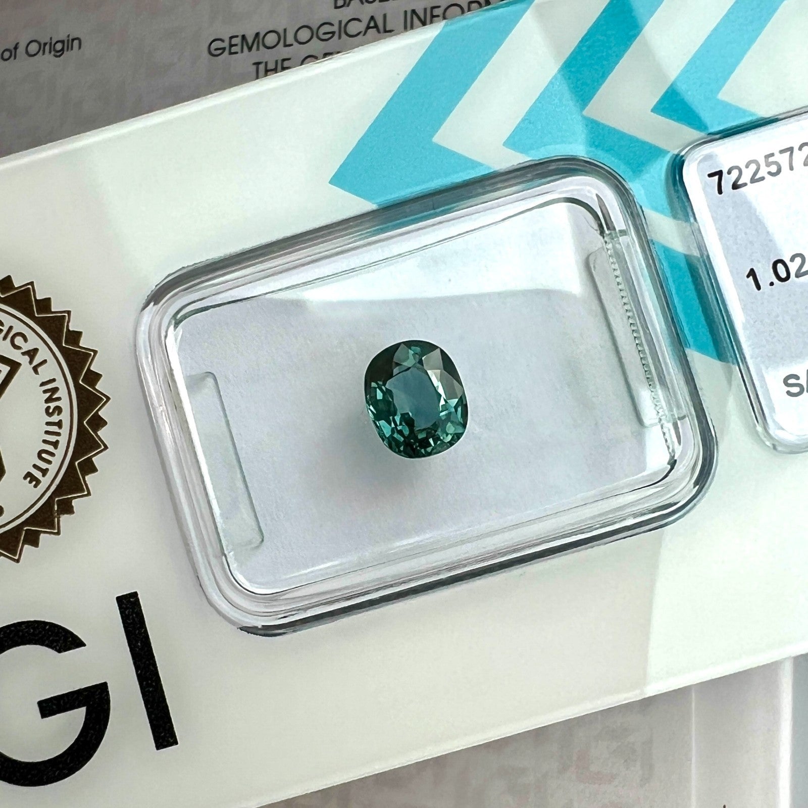 Fine IGI CERTIFIED 1.02ct Untreated AUSTRALIAN Green Blue TEAL Sapphire Oval Cut — view 3
