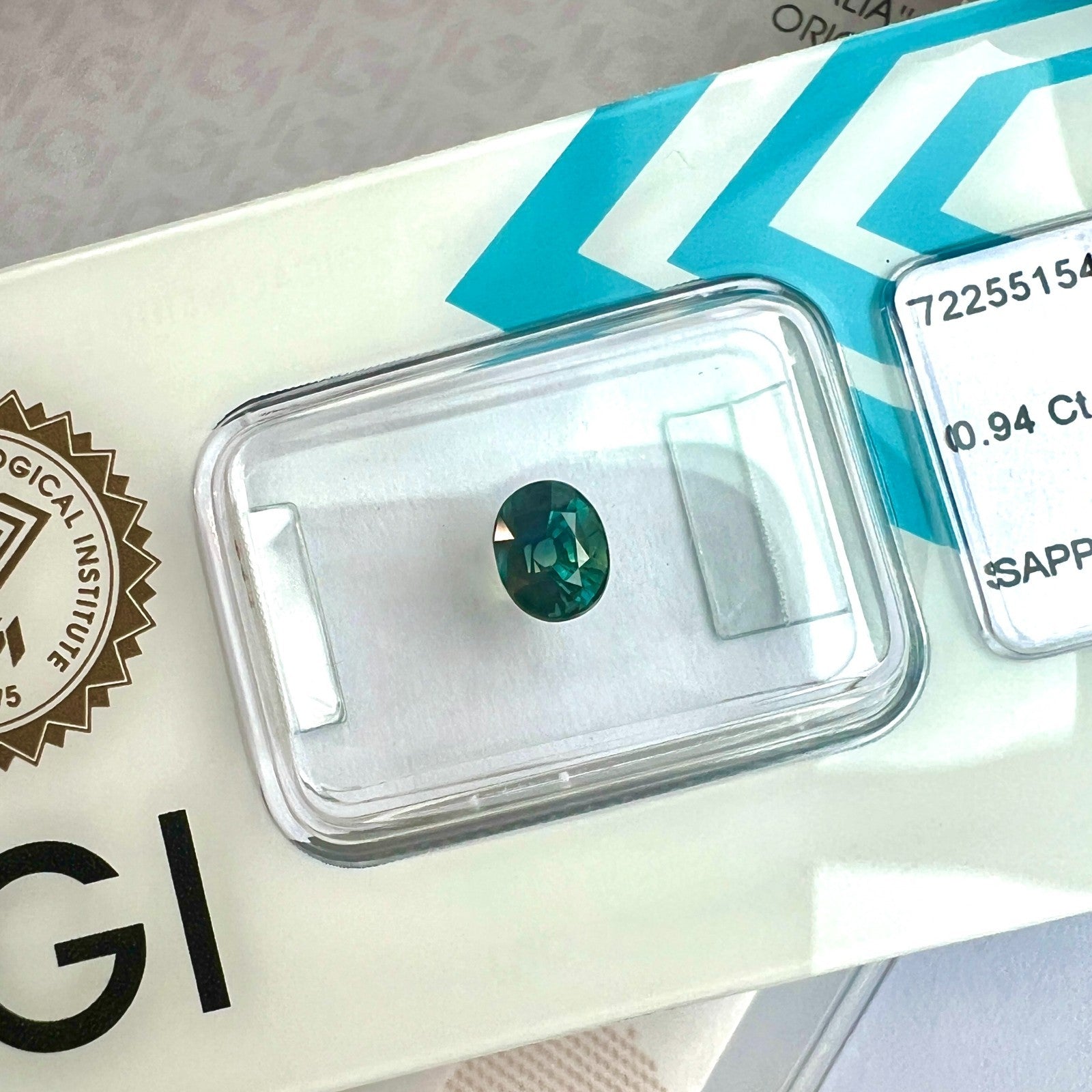 IGI CERTIFIED 0.94ct AUSTRALIAN Deep Greenish Blue Sapphire Oval Cut RARE — view 3