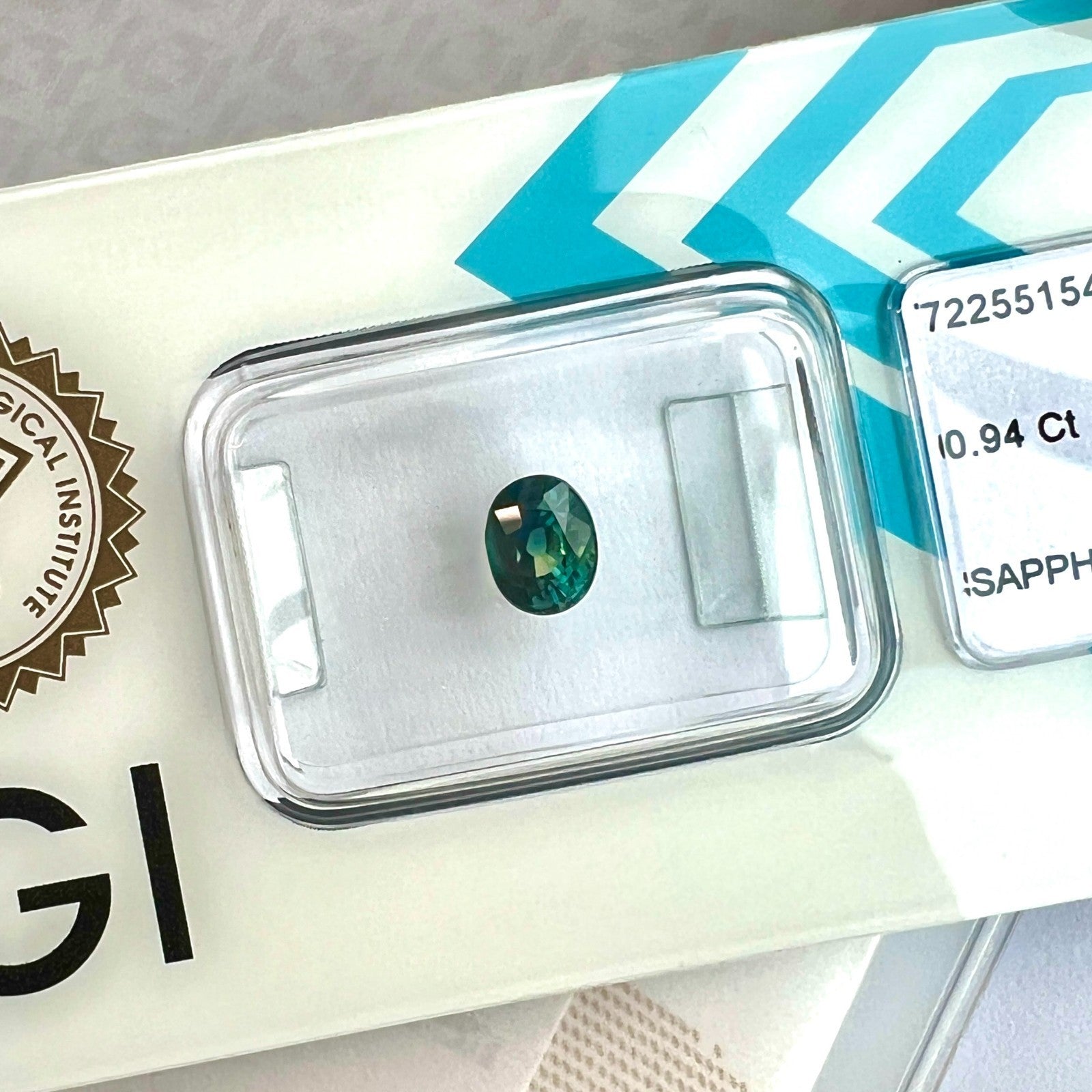 IGI CERTIFIED 0.94ct AUSTRALIAN Deep Greenish Blue Sapphire Oval Cut RARE — view 5
