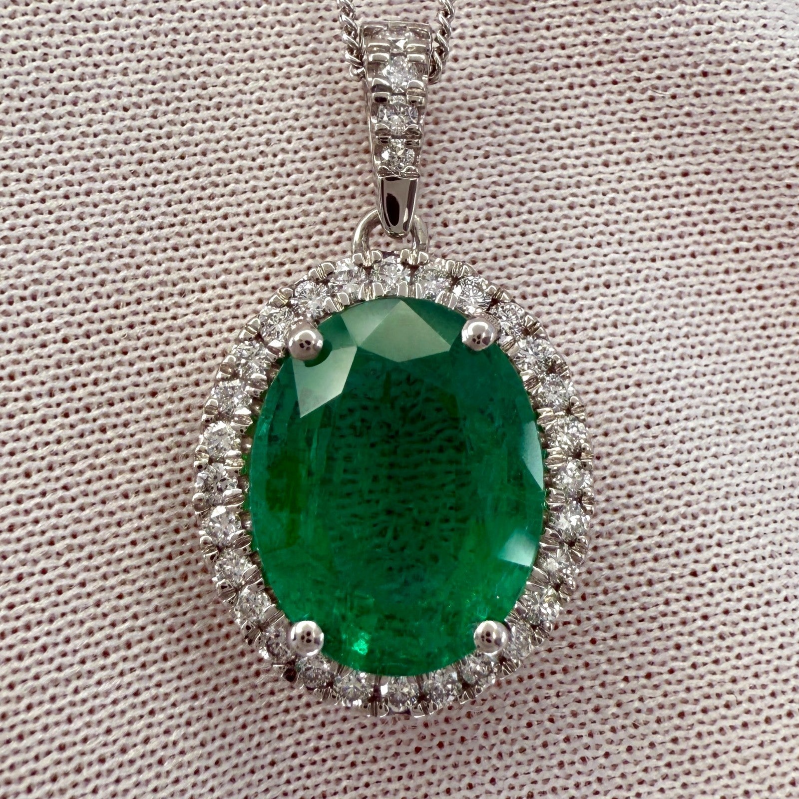 4.64ct GIA CERTFIED Oval Cut Zambia Emerald & Diamond Platinum Pendant Necklace — view 5