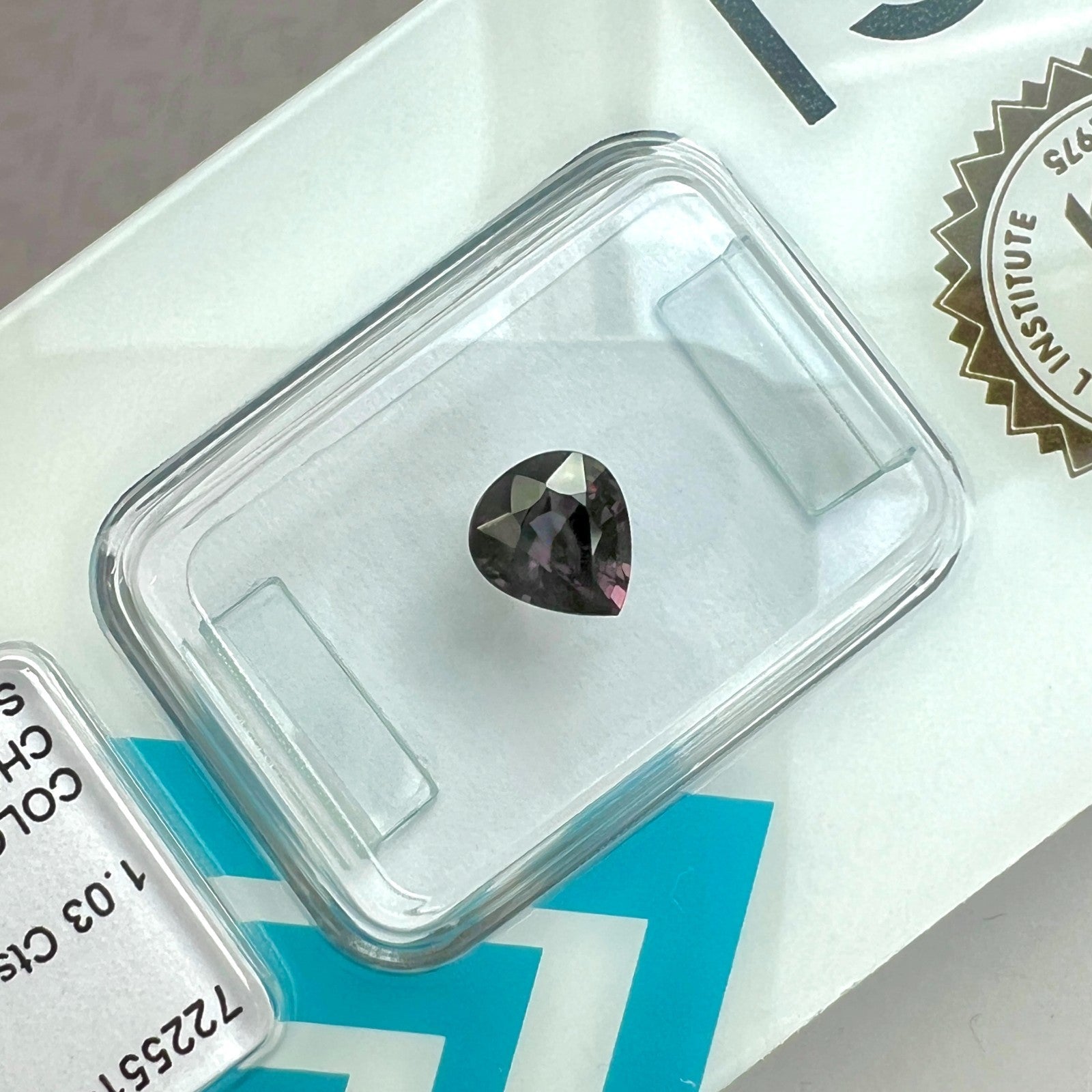 1.03ct UNIQUE Colour Change Sapphire Pear Cut Blue Purple IGI CERTIFIED Unheated — view 3
