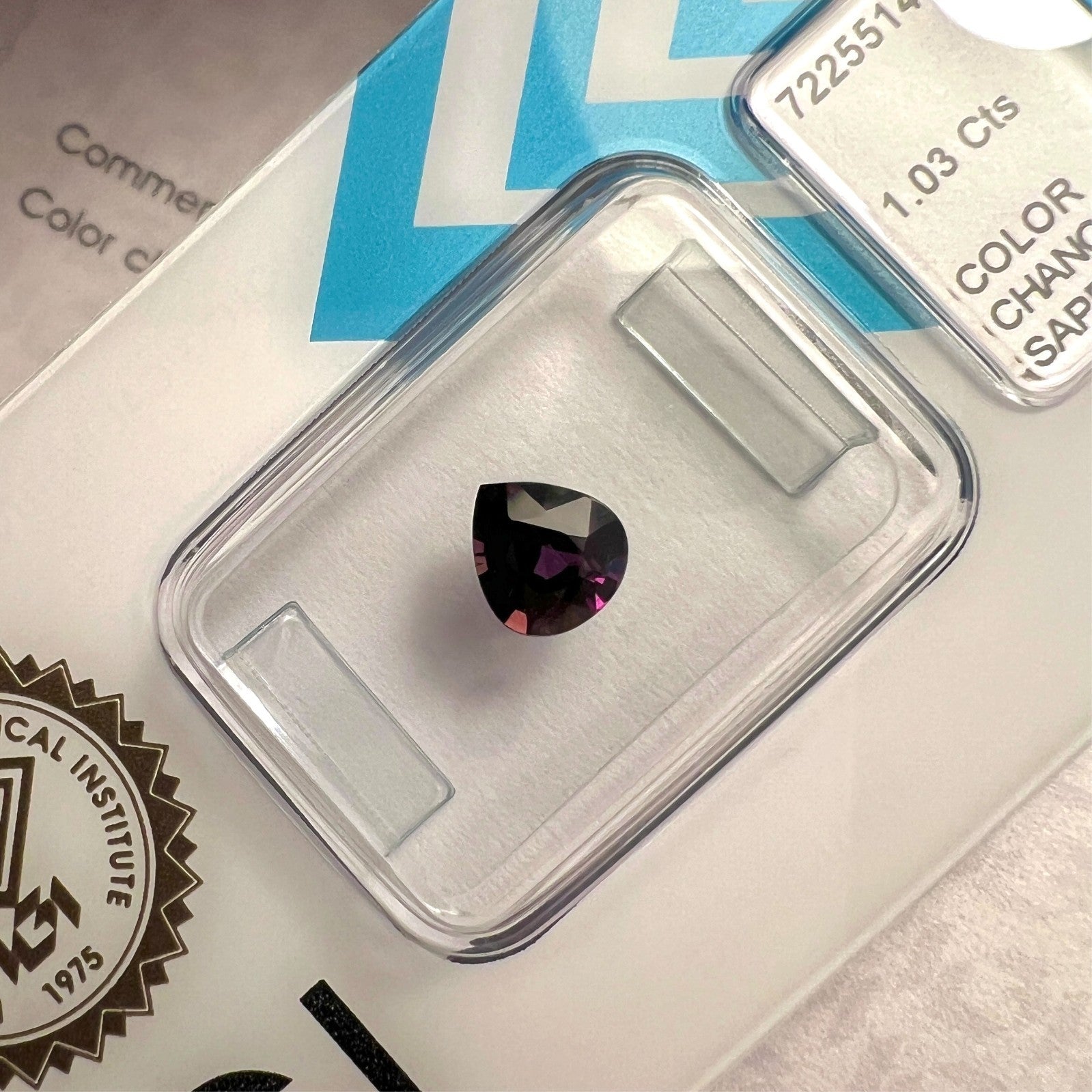 1.03ct UNIQUE Colour Change Sapphire Pear Cut Blue Purple IGI CERTIFIED Unheated — view 4
