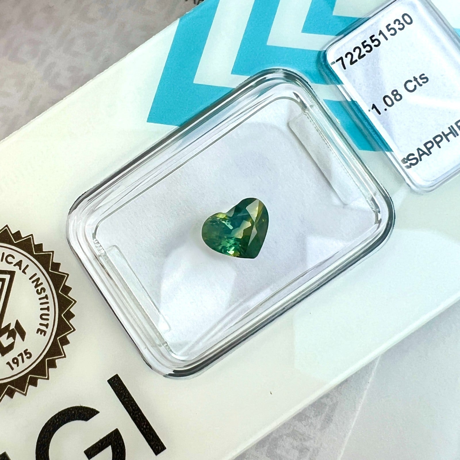 Unique IGI CERTIFIED 1.08ct AUSTRALIA Bi Colour Green Yellow Sapphire NO HEAT — view 3