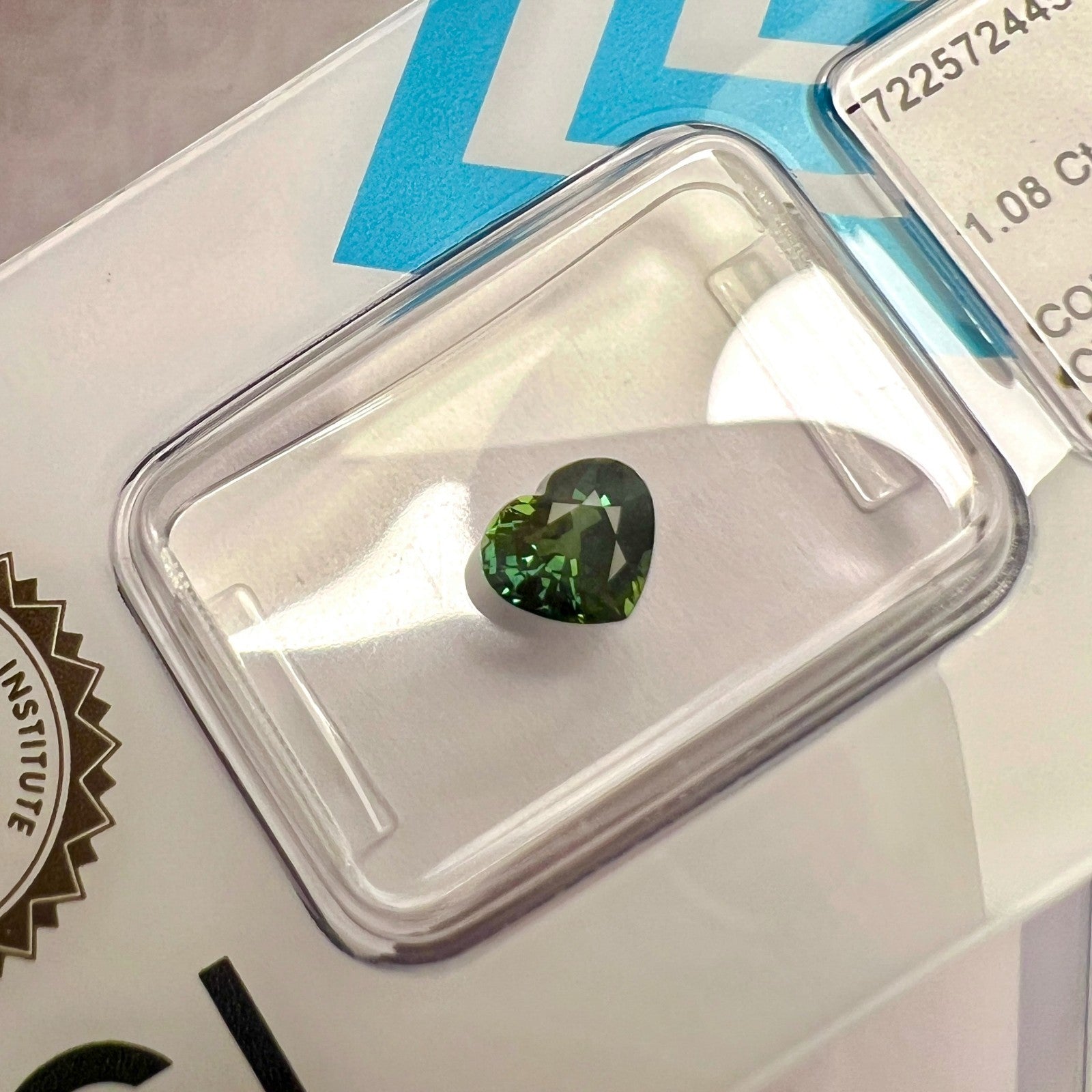 AUSTRALIAN 1.08ct Colour Change Sapphire NO HEAT Green Blue IGI CERTIFIED Gem — view 2