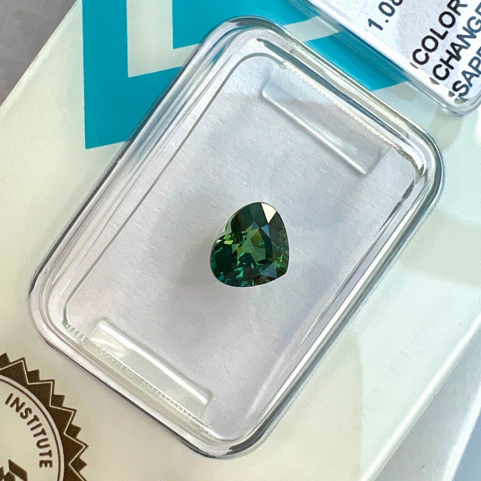 AUSTRALIAN 1.08ct Colour Change Sapphire NO HEAT Green Blue IGI CERTIFIED Gem — view 4