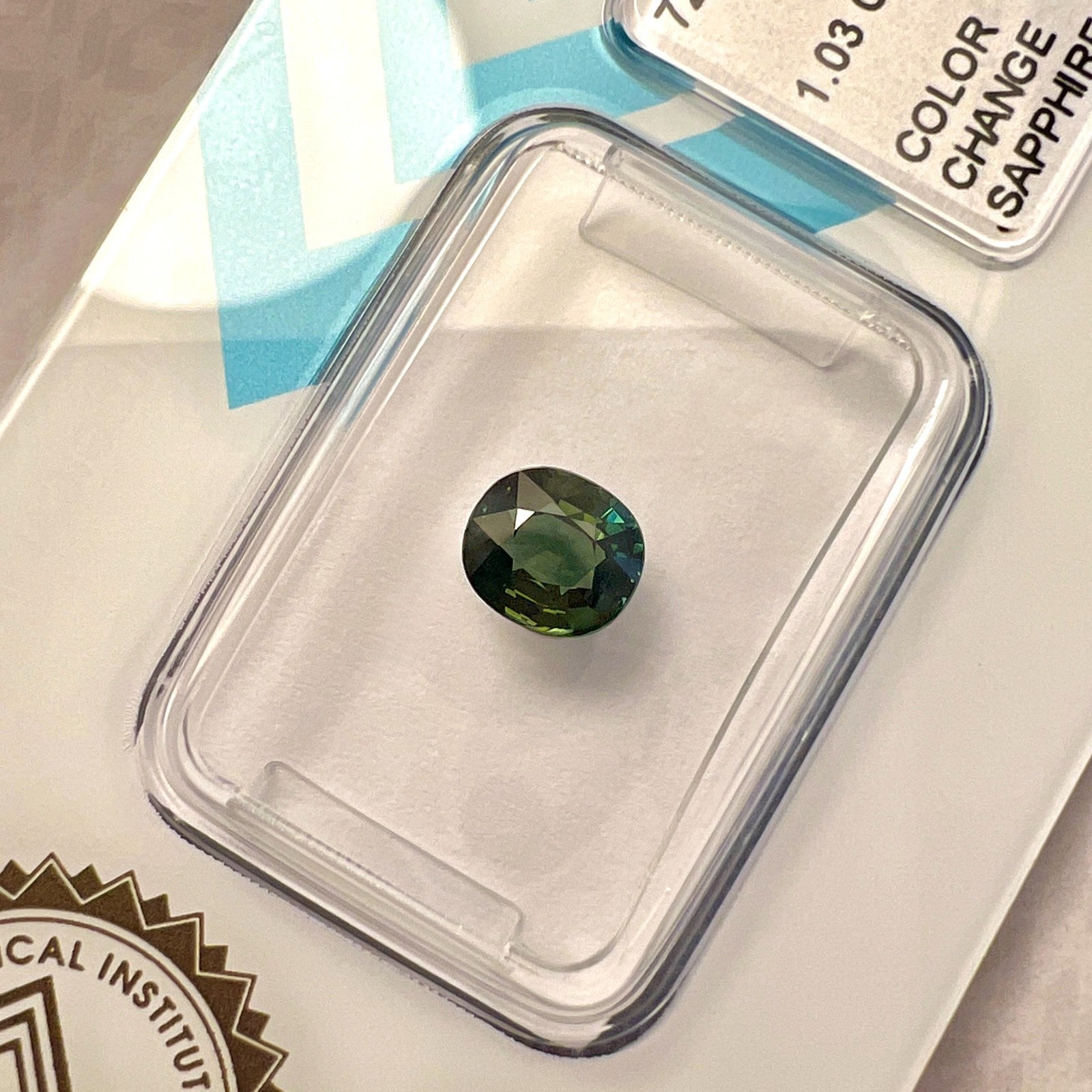 Rare IGI CERTIFIED 1.03ct Colour Change AUSTRALIA Sapphire UNHEATED Oval Cut — view 5