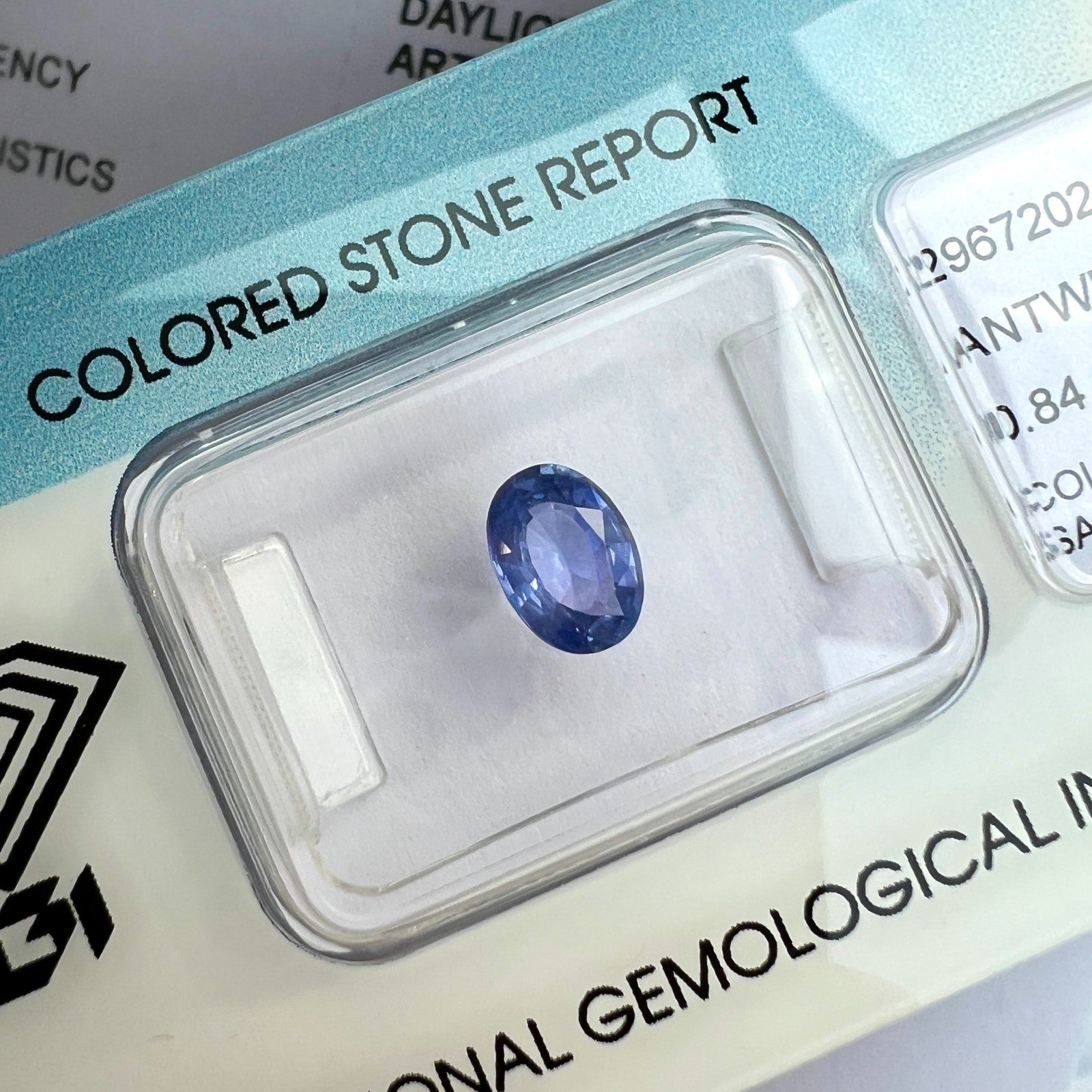 Rare IGI Certified COLOUR CHANGE Burma Sapphire VIVID Purple Blue 0.84ct Oval — view 5