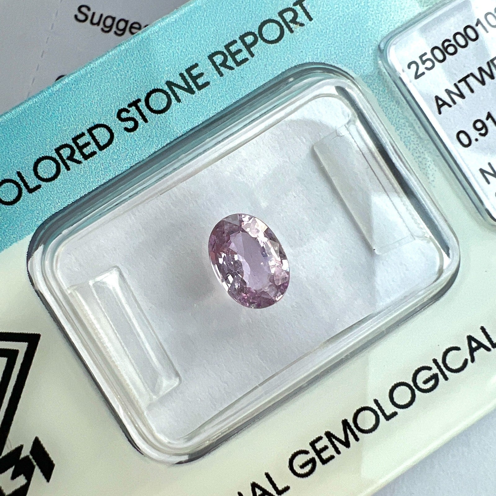 Rare IGI Certified COLOUR CHANGE Sapphire CEYLON Pinkish Purple 0.91ct Oval Cut — view 4