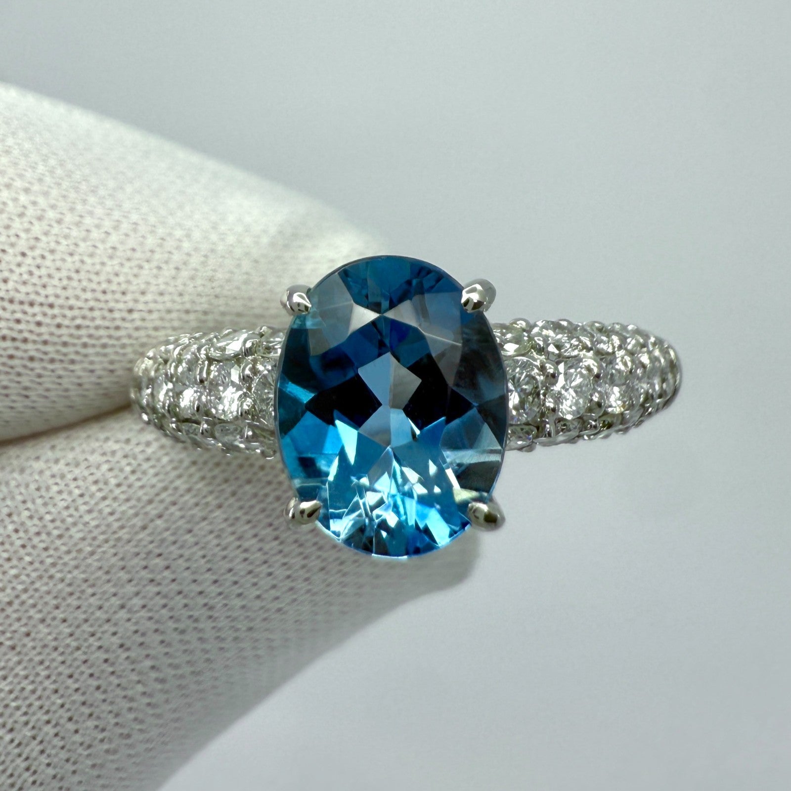 2.53ct Vivid Blue Oval Cut Santa Maria Aquamarine & Pavé Diamond Platinum Ring — view 2