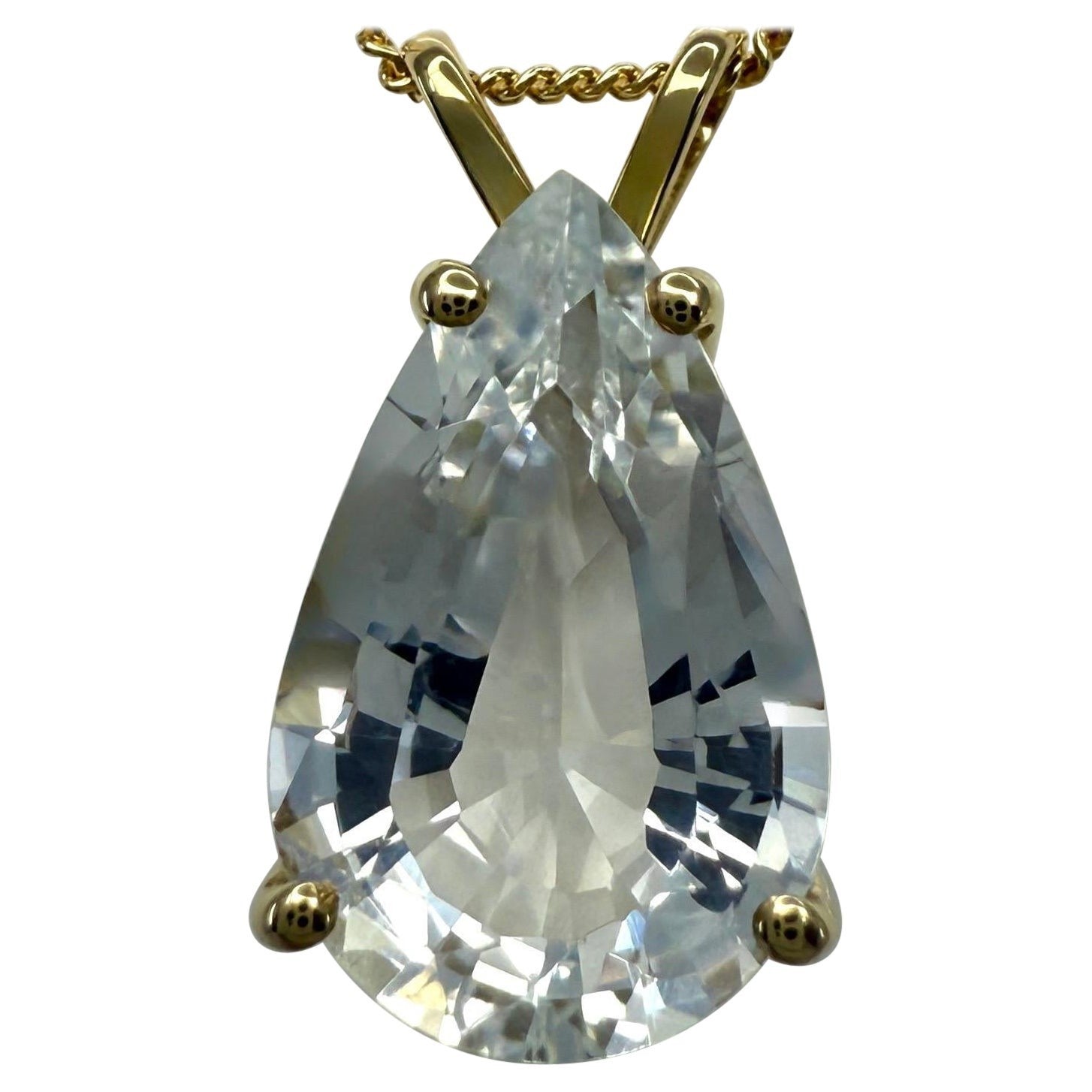 4.24ct Light Blue Aquamarine Pear Cut 18k Yellow Gold Solitaire Pendant Necklace