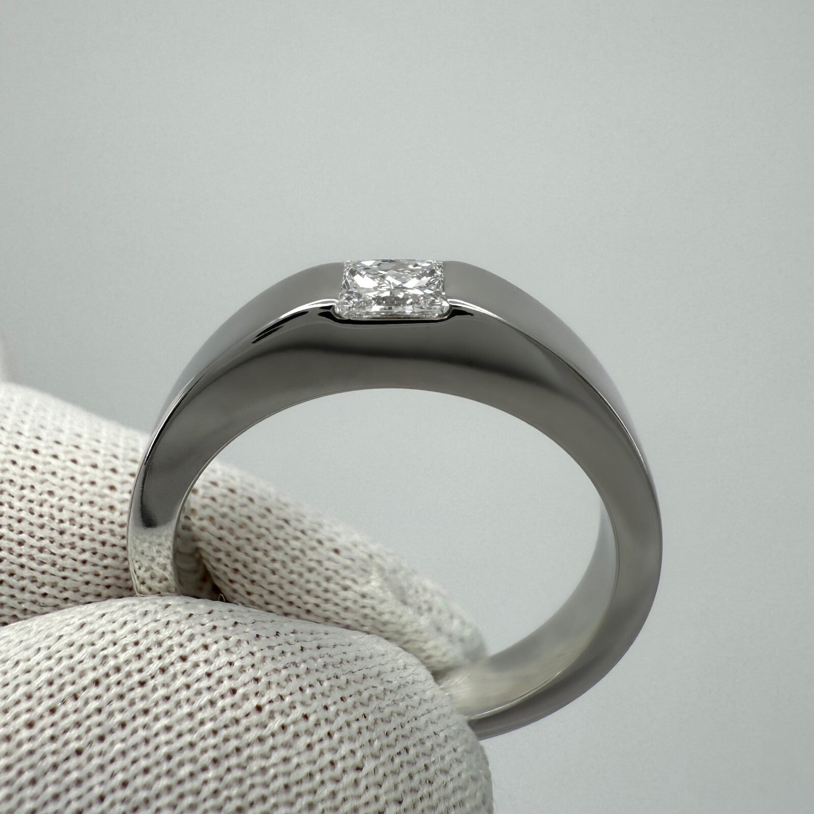 Cartier Square Princess Cut 0.25ct Diamond 18k White Gold Solitaire Band Ring 49 — view 5