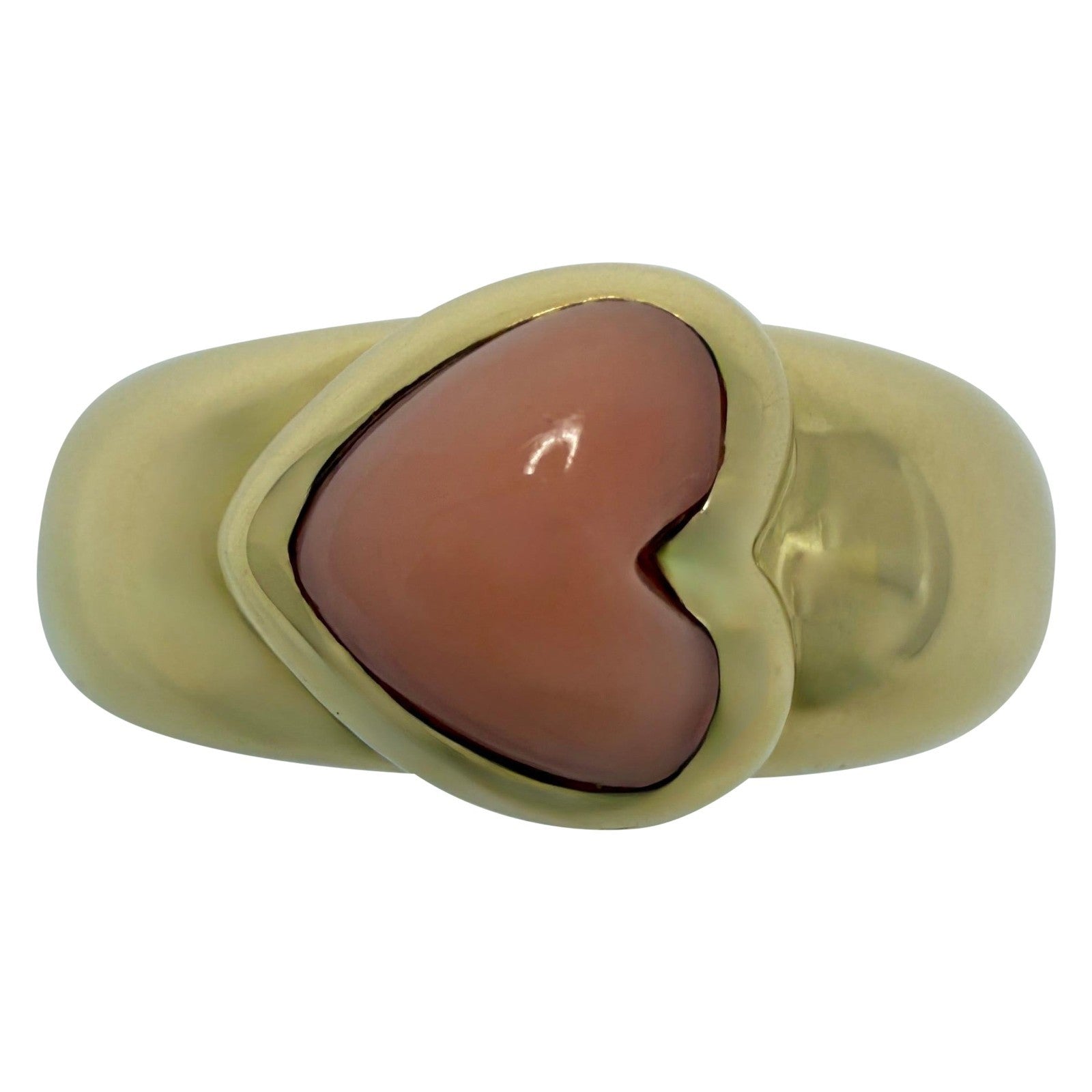 Rare Vintage Van Cleef & Arpels Pink Coral Heart Cut 18k Yellow Gold Dome Ring