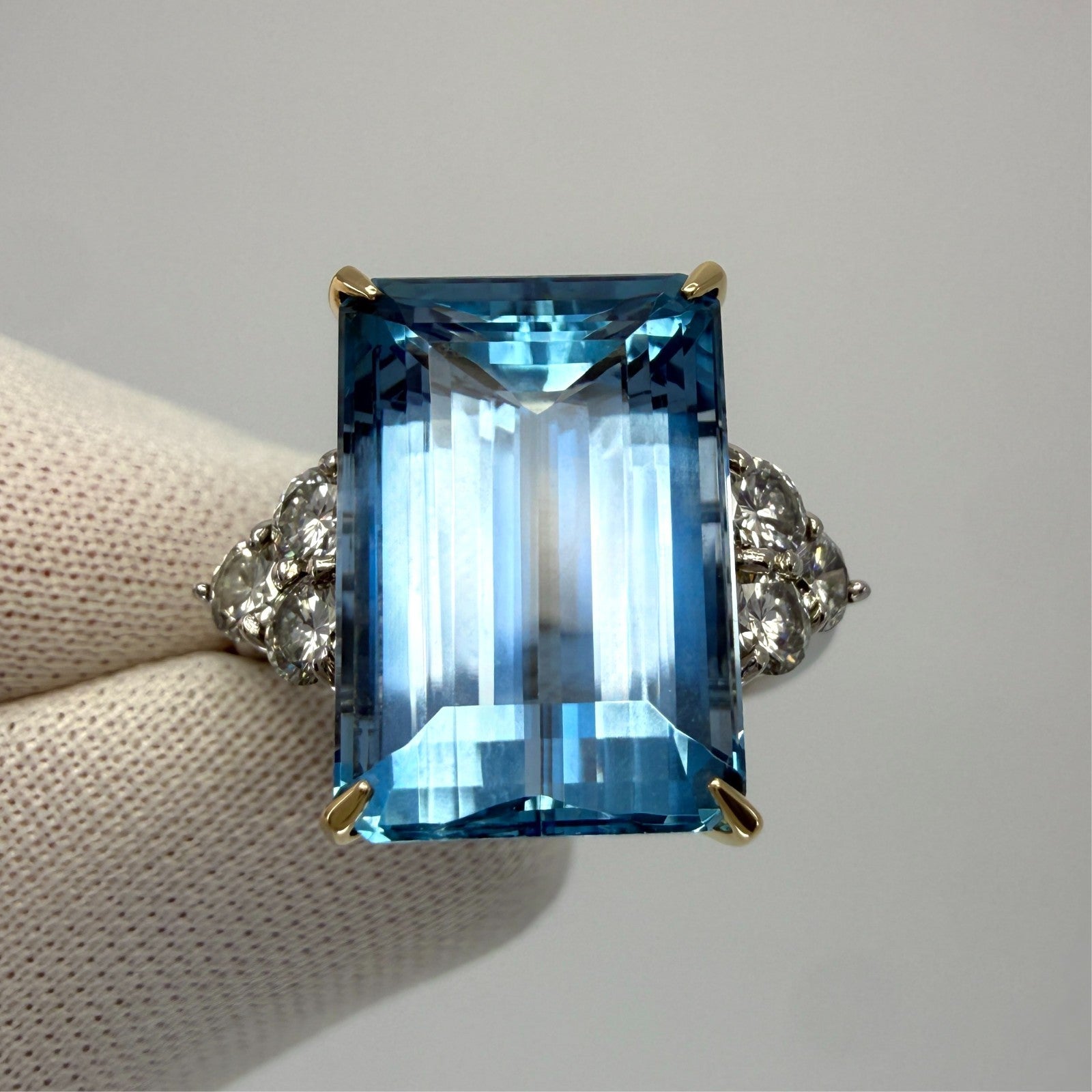 9.34ct Fine Santa Maria Blue Emerald Cut Aquamarine And Diamond Platinum Ring — view 2