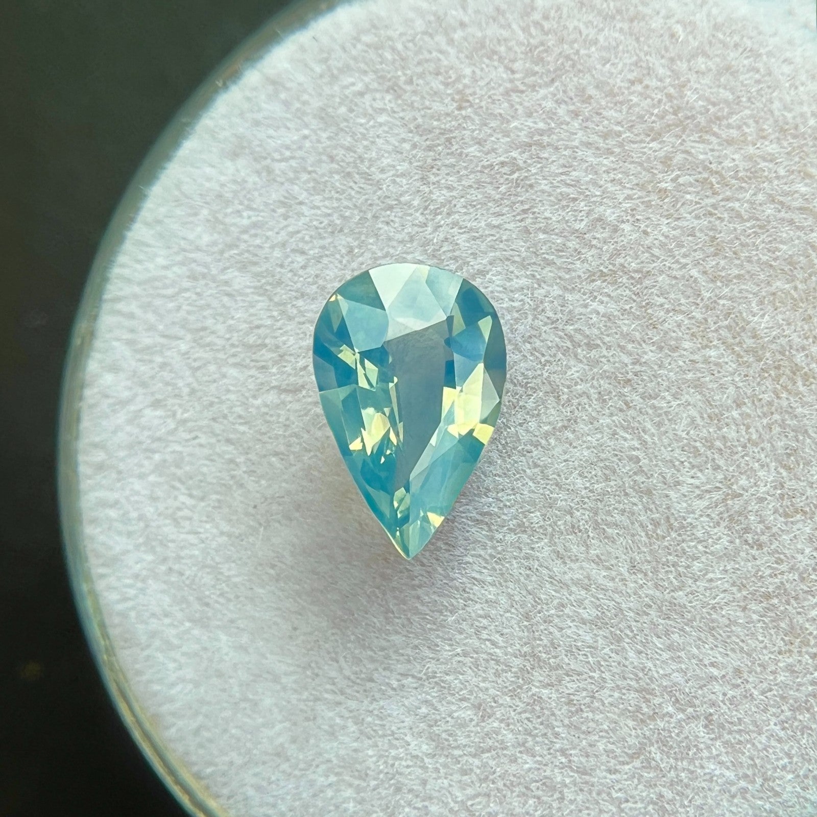 Unique 1.04ct GIA CERTIFIED Hazy Blue Yellow Sapphire UNHEATED 8.1x5.4mm VVS — view 4