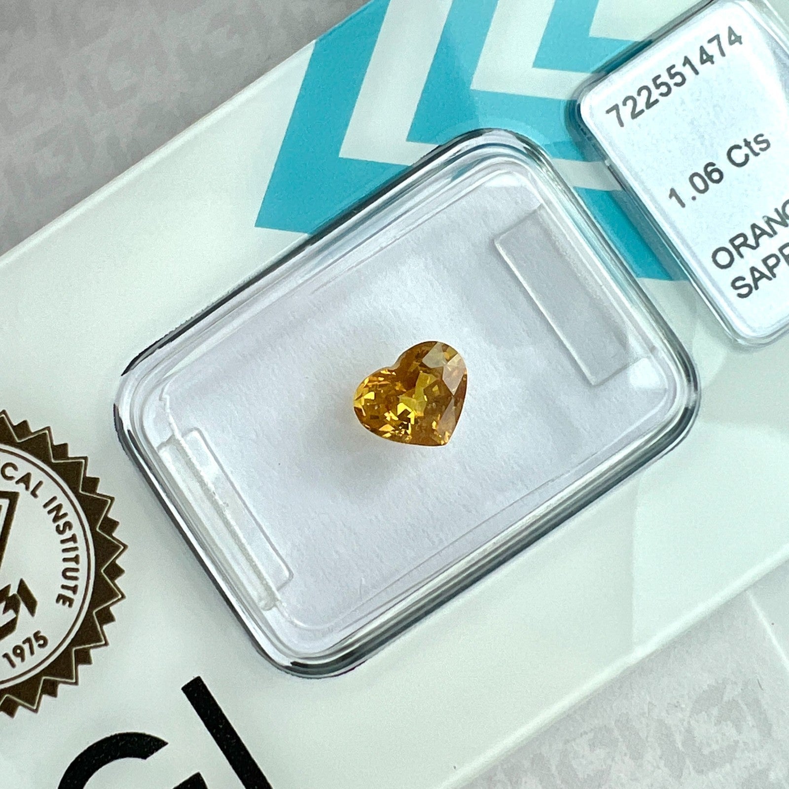 IGI CERTIFIED 1.06ct Untreated VIVID Yellow Orange Sapphire Heart Cut Gem — view 4