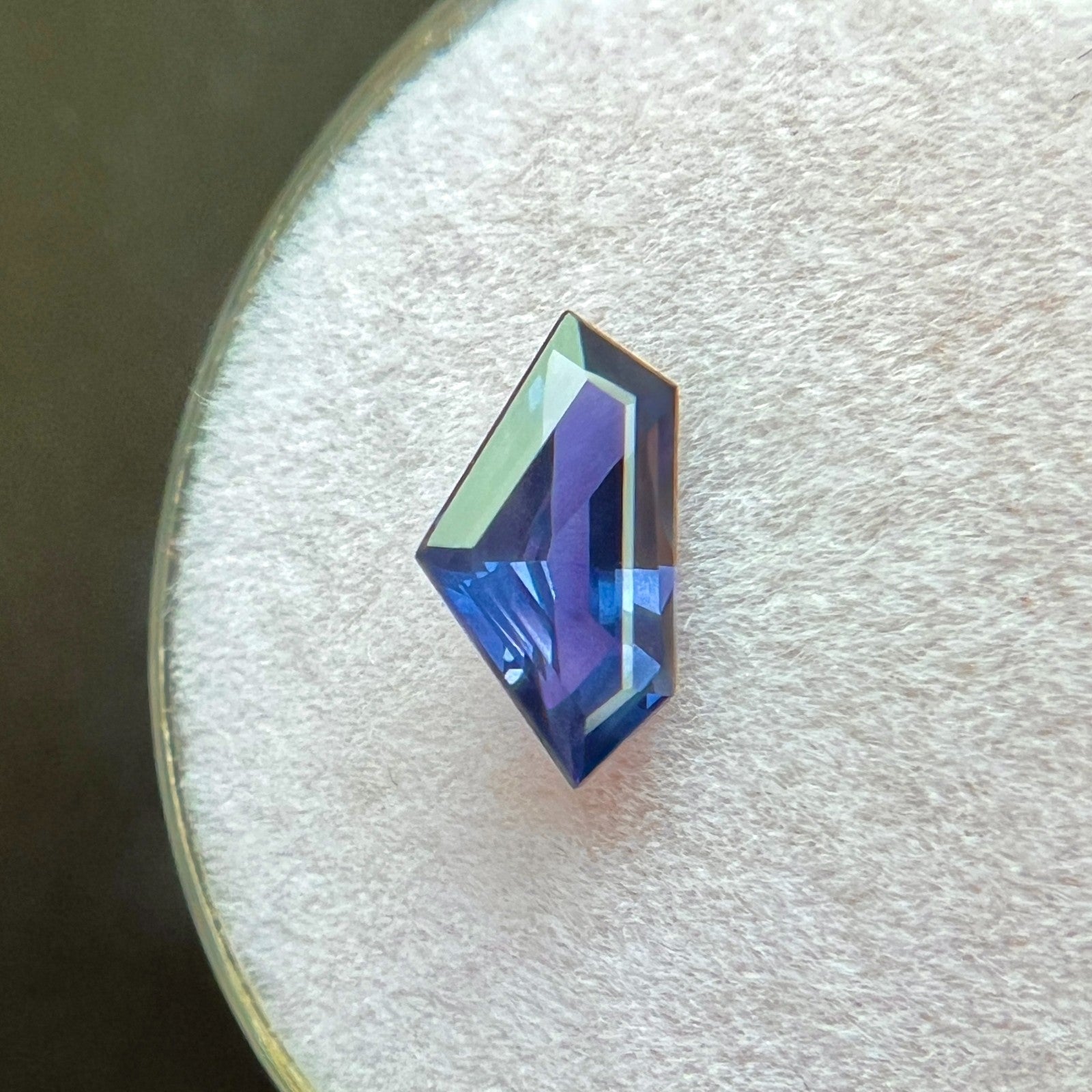 FINE 1.01ct GIA CERTIFIED Myanmar Sapphire Purple Violet Fancy SHIELD Cut Gem — view 3