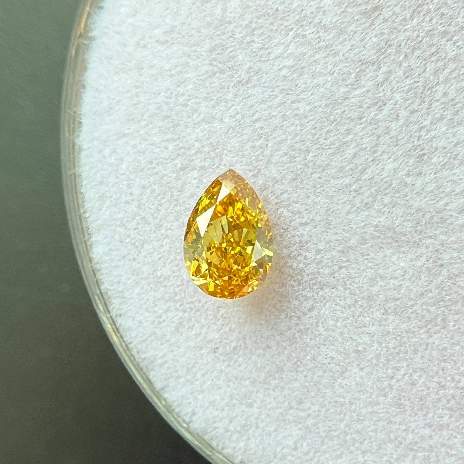 GIA CERTIFIED 0.26ct NATURAL Untreated Fancy DEEP Orange Yellow Diamond Pear VS1 — view 3