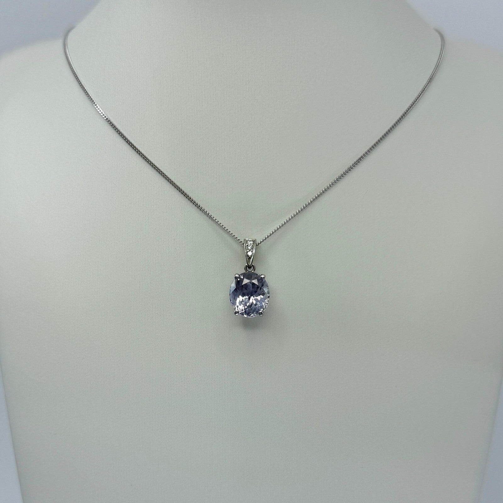 4.26ct GIA Certified Ceylon Light Purple Lilac Sapphire Diamond Platinum Pendant — view 4