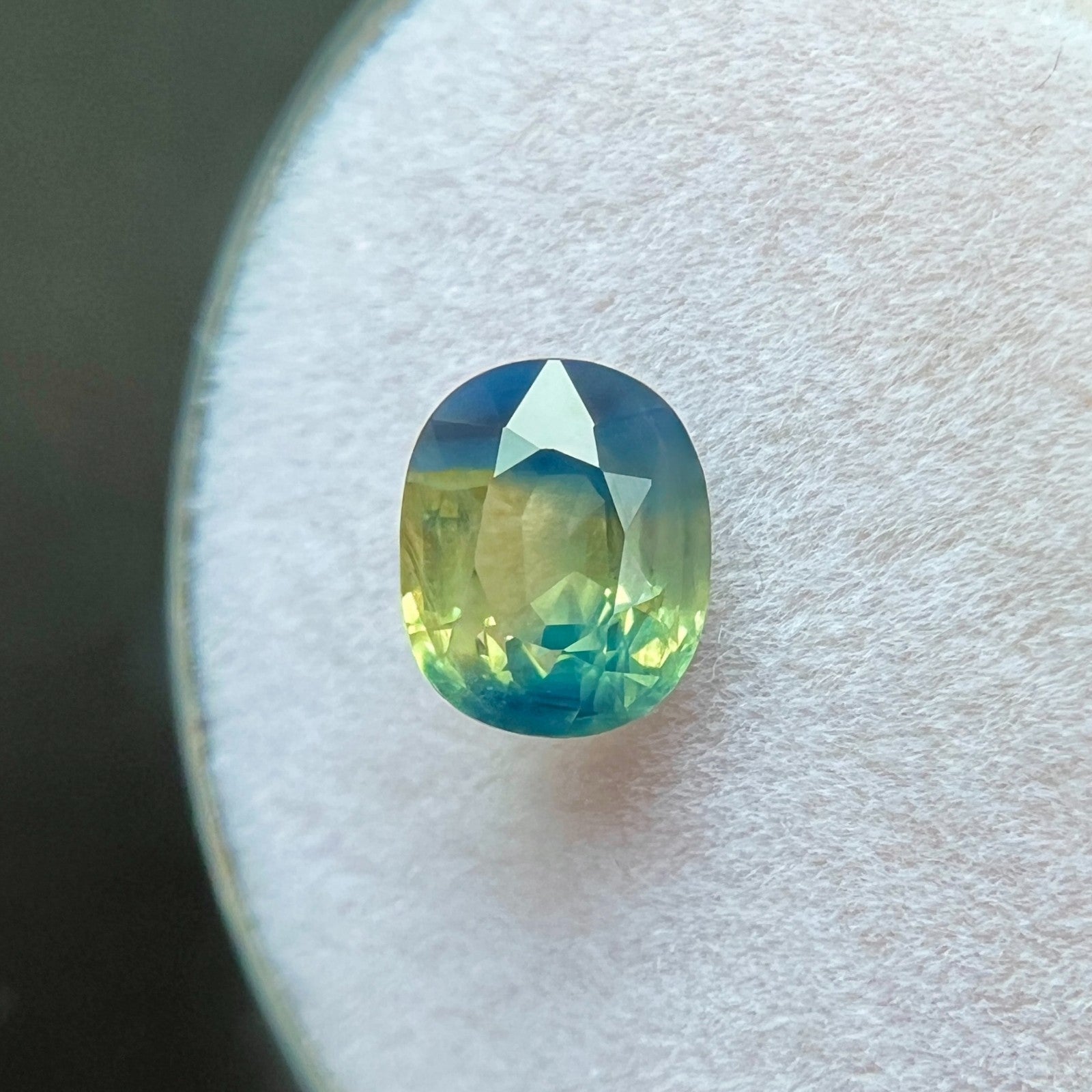 Unique GIA CERTIFIED Australian Parti Colour Sapphire 1.39ct Yellow Blue Oval — view 5