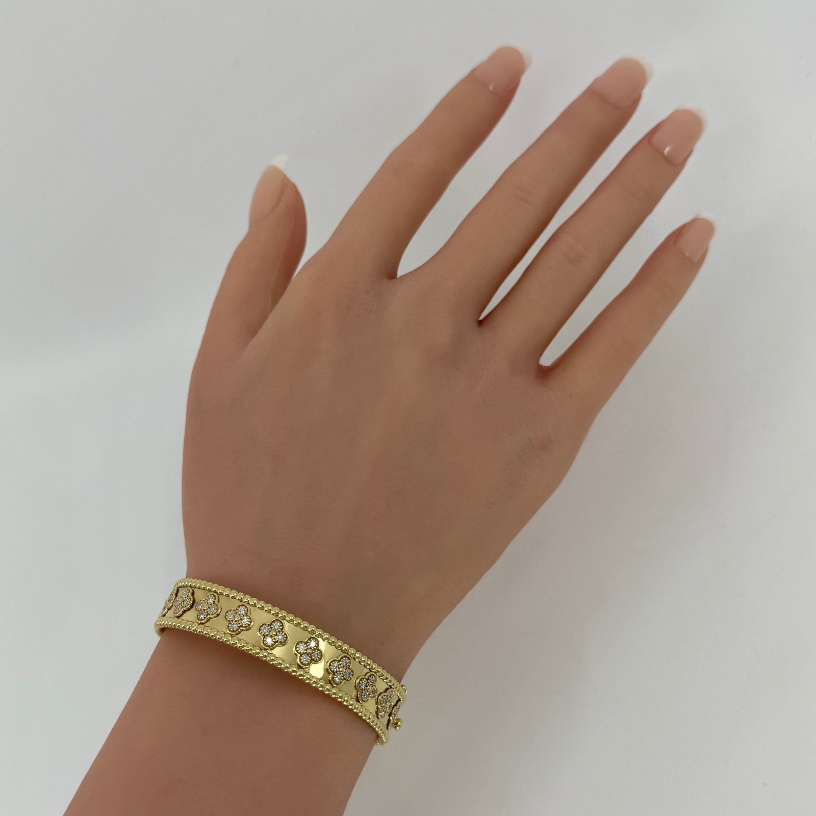 Rare Vintage Van Cleef & Arpels Diamond Perlee Alhambra 18k Yellow Gold Bracelet — view 4