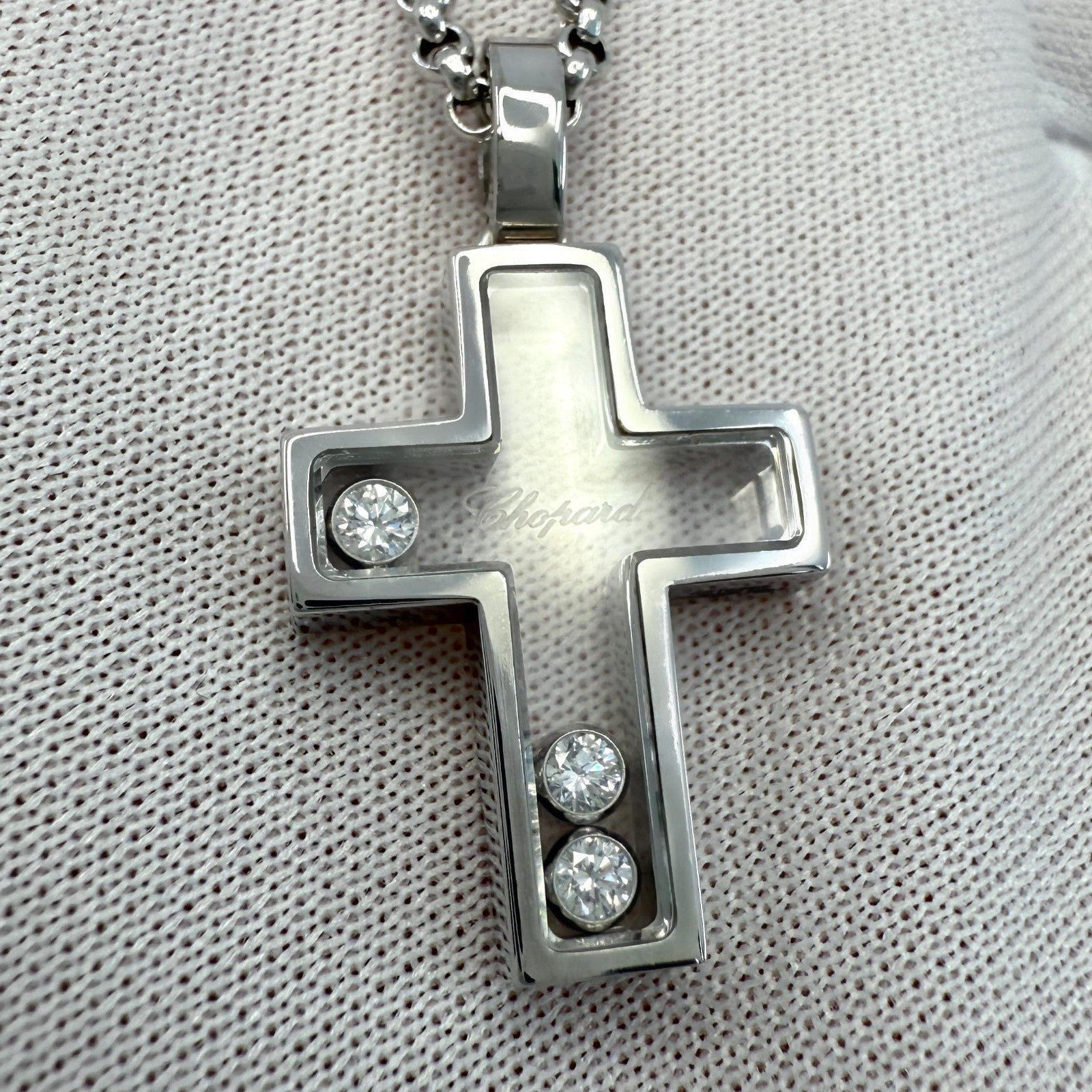 Rare Vintage Chopard Happy Diamonds Cross 18 Karat White Gold Pendant Necklace — view 3